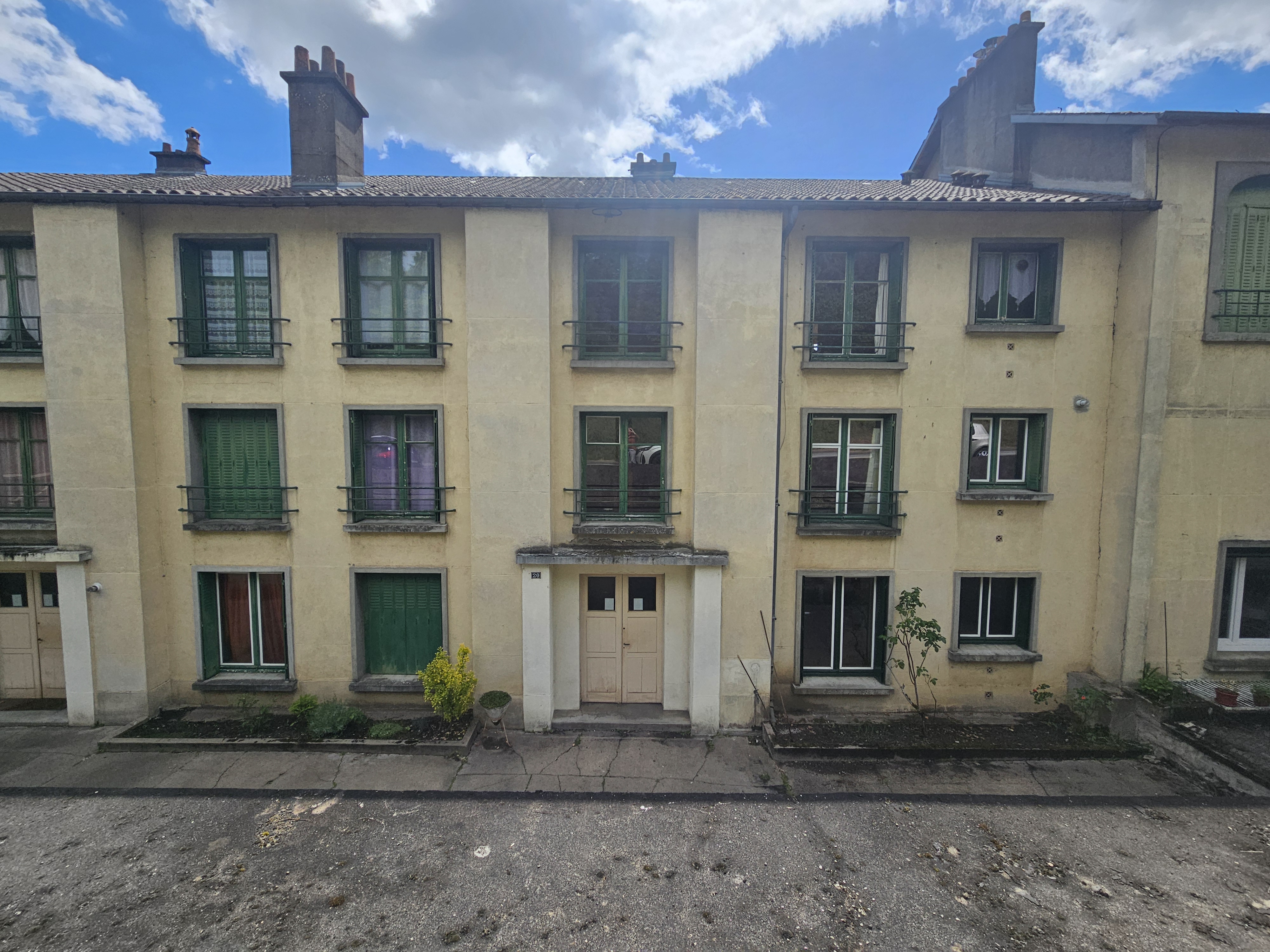 Appartement avec remise - Photo 2