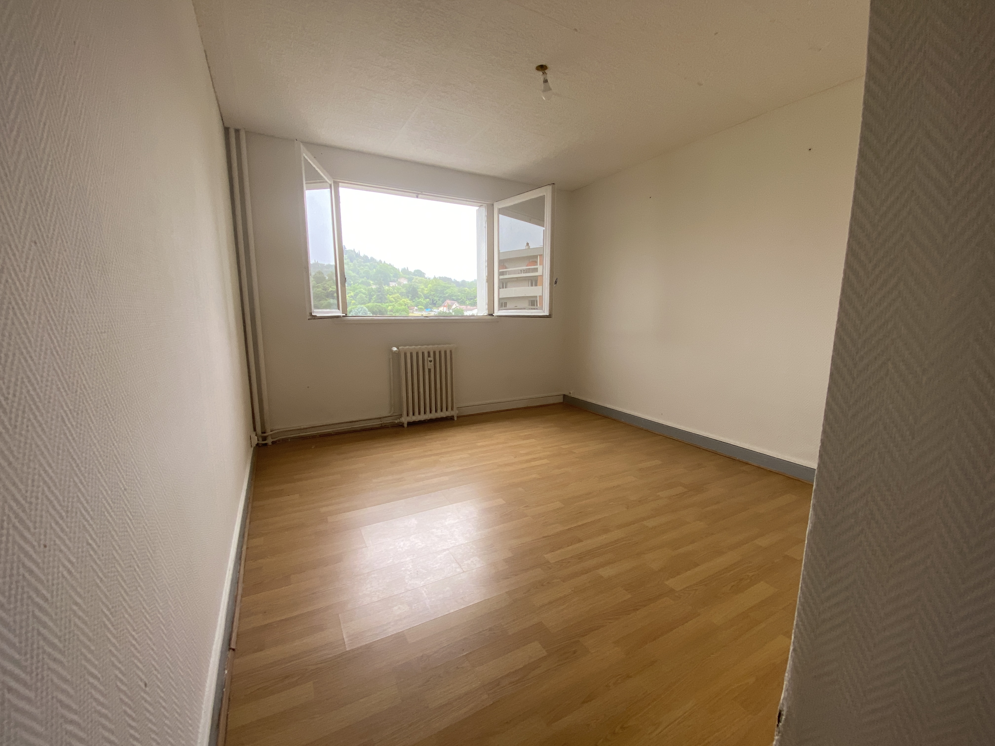 Photo 7 - APPARTEMENT T3 de 56.43m2