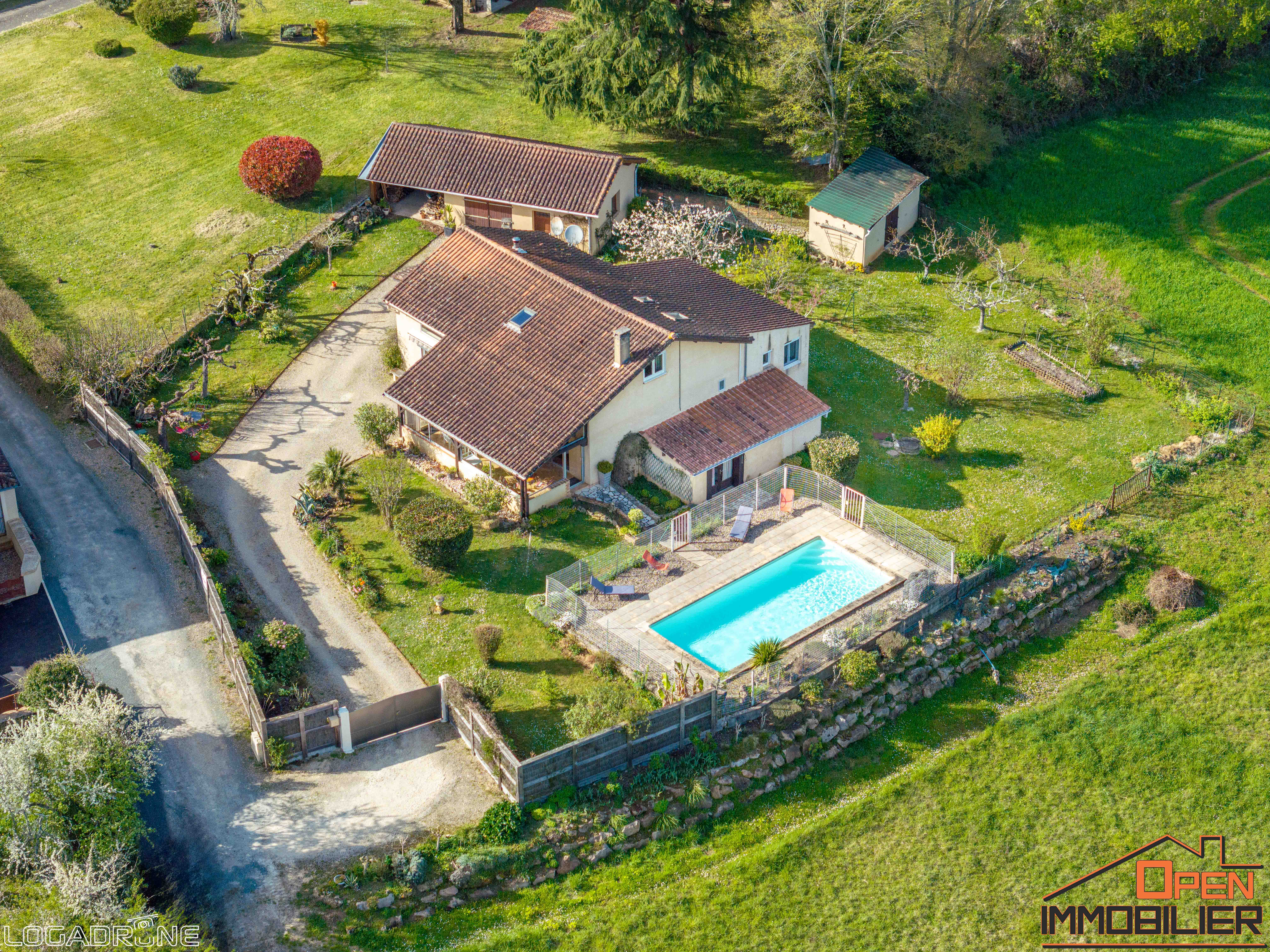 Photo 5 - Belle maison de village avec piscine