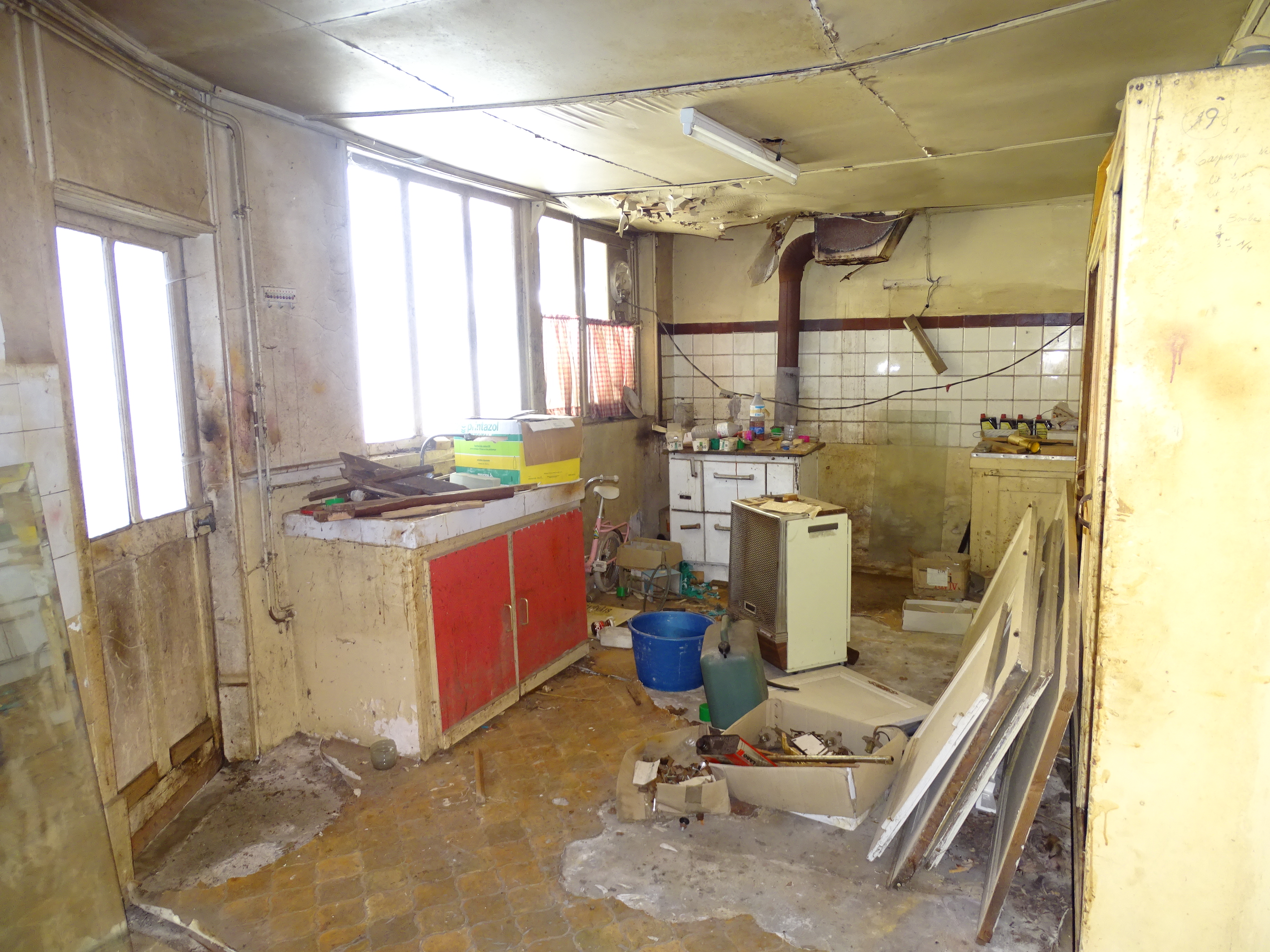 Photo 8 - Habitation avec local commercial