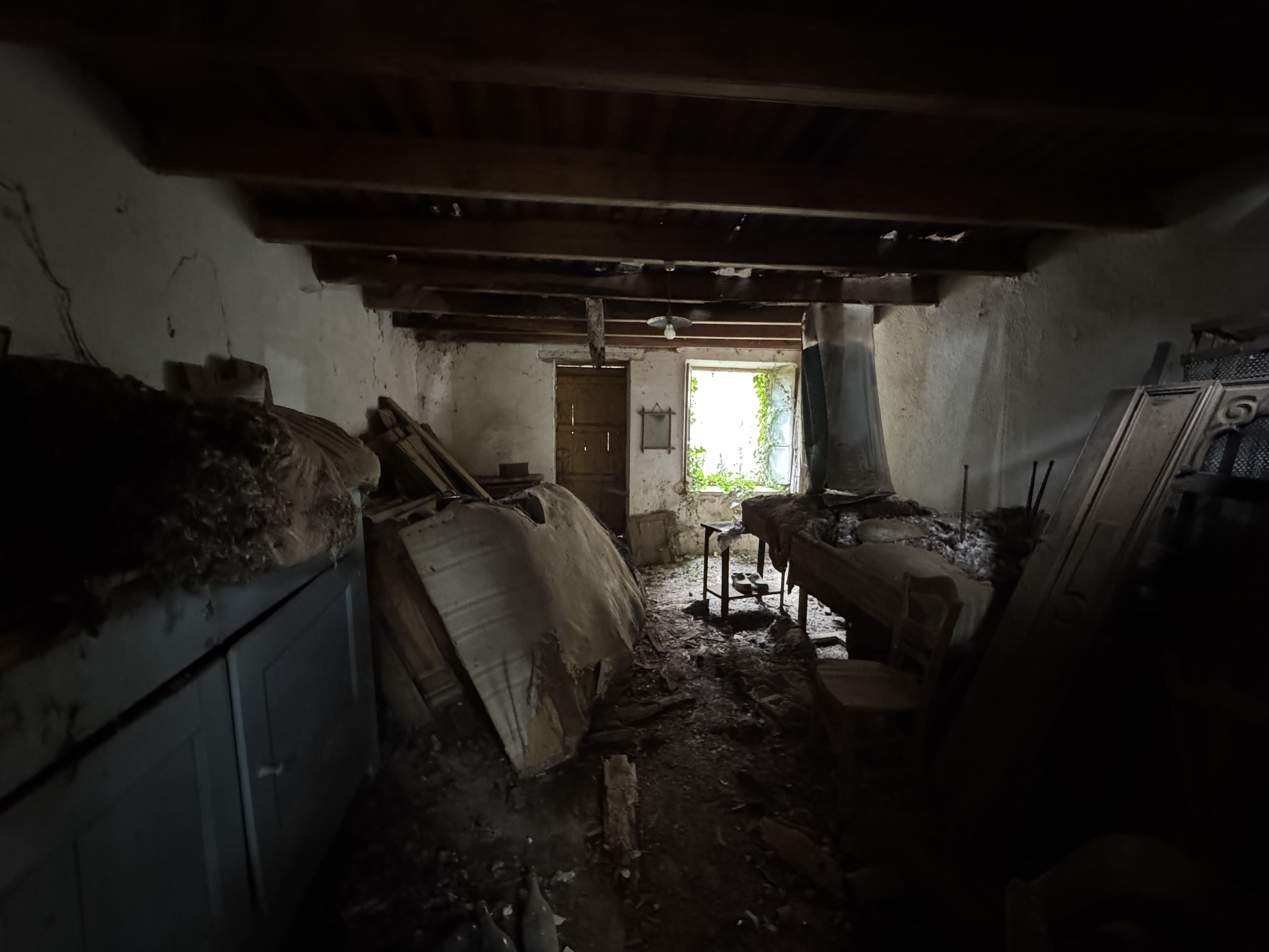 Photo 8 - Maison 77 m² entièrement à rénover avec cour