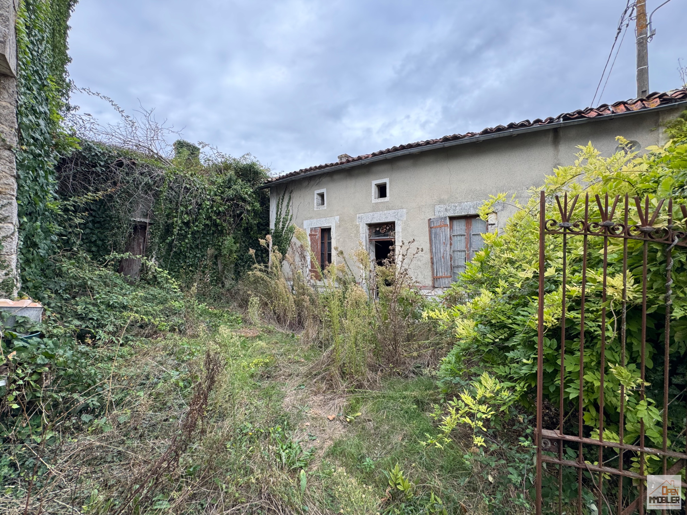 Photo 9 - Maison 77 m² entièrement à rénover avec cour