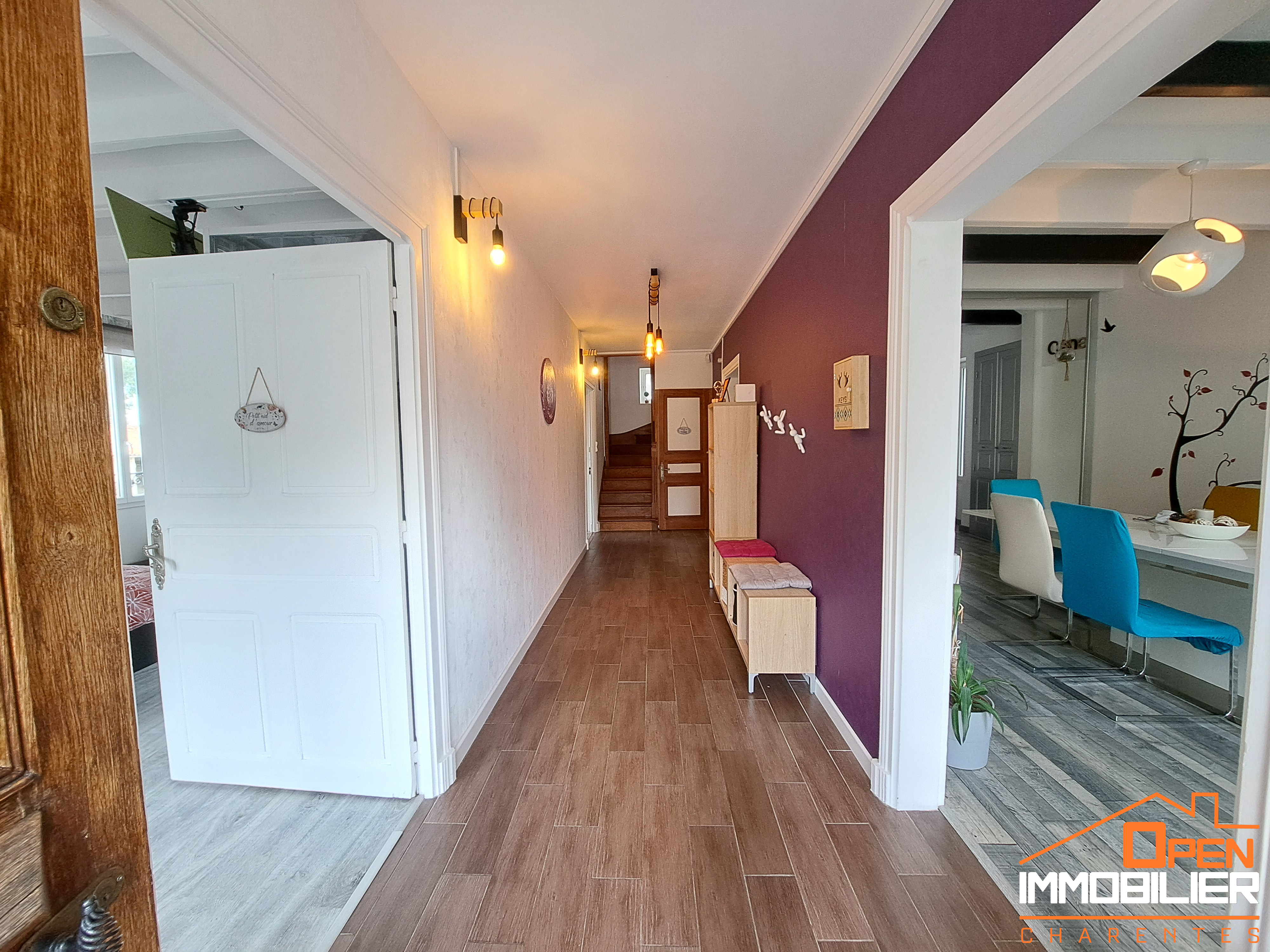 Photo 2 - Maison avec garage, sous-sol, cave et jardin clos – 187 m² – 7 pièces