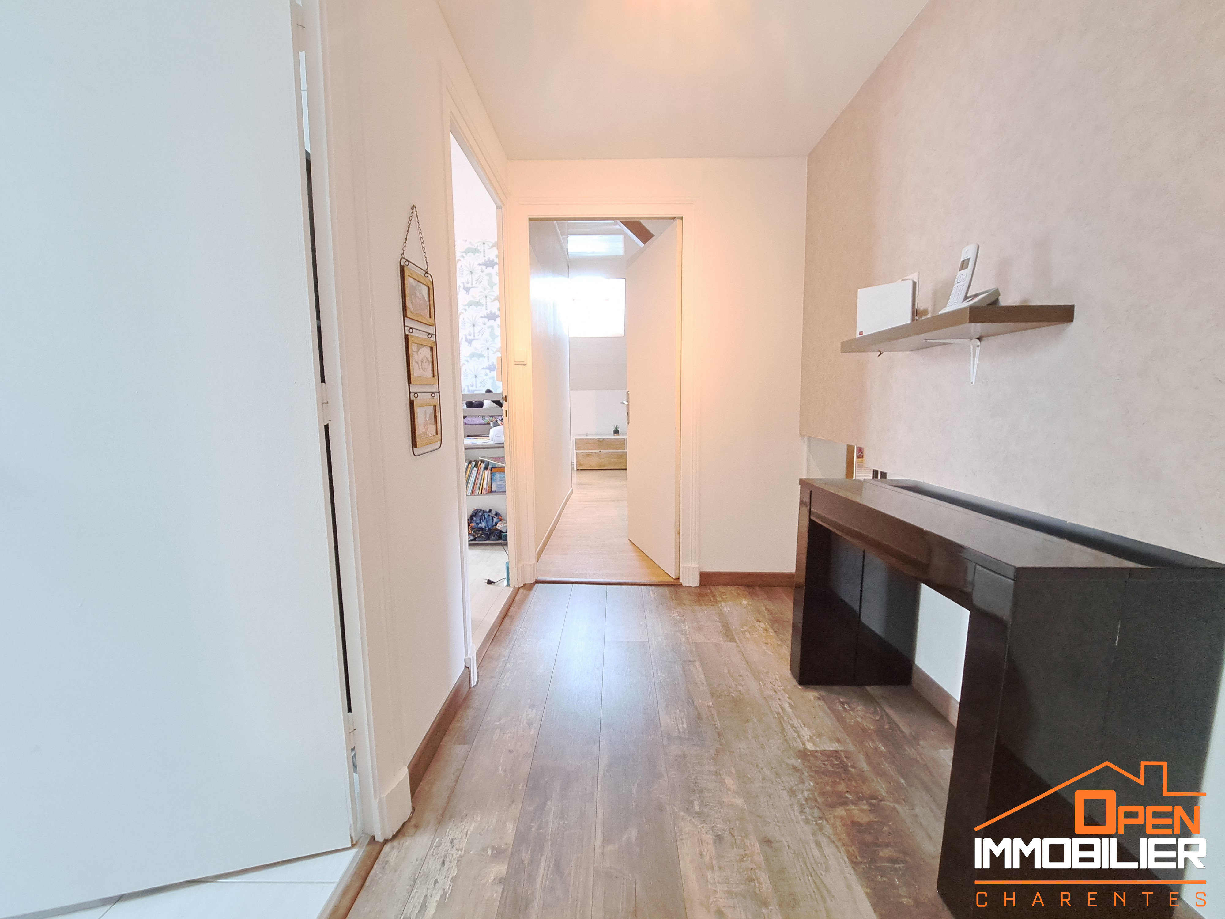 Photo 12 - Maison avec garage, sous-sol, cave et jardin clos – 187 m² – 7 pièces