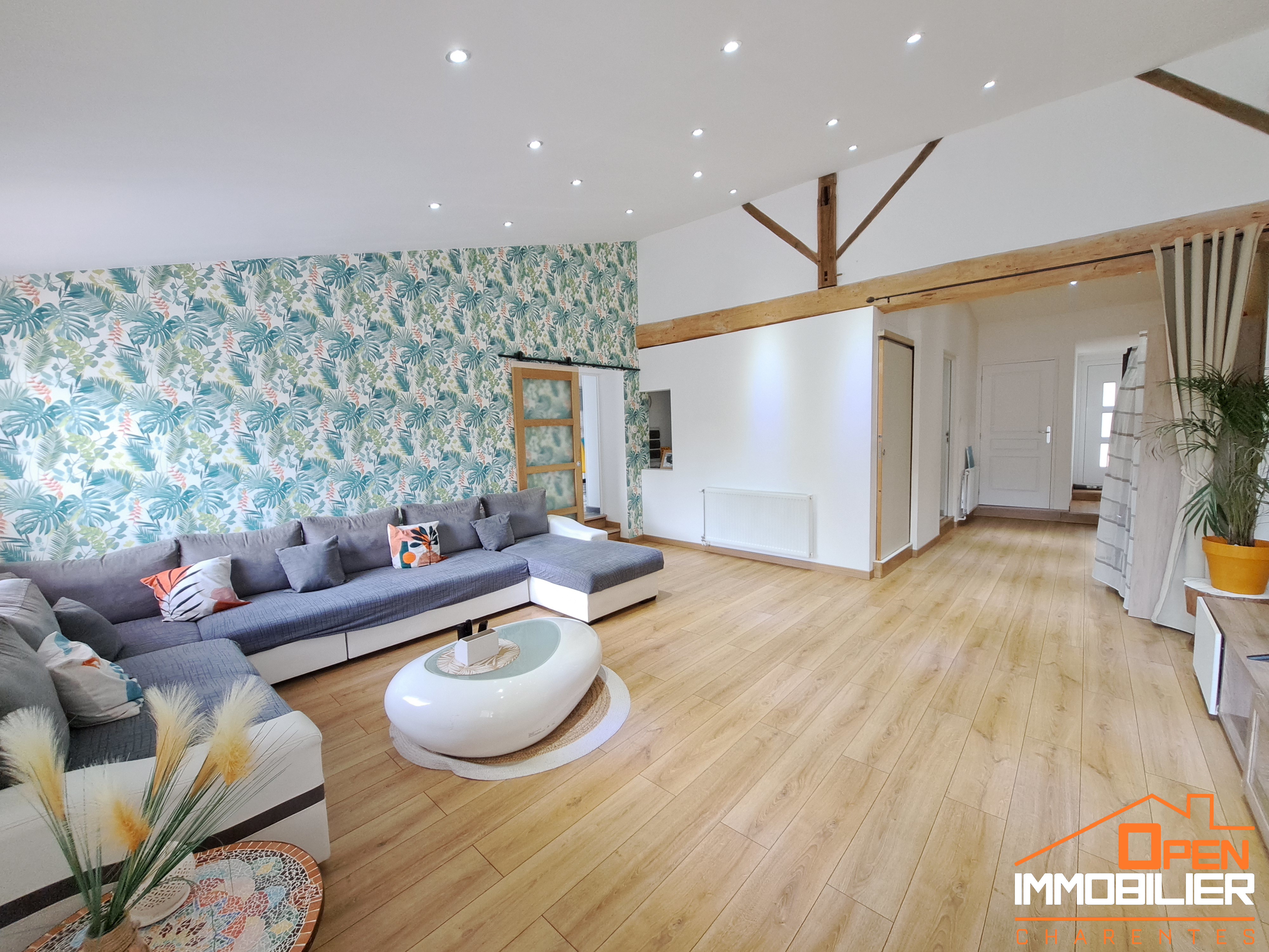 Photo 3 - Maison avec garage, sous-sol, cave et jardin clos – 187 m² – 7 pièces