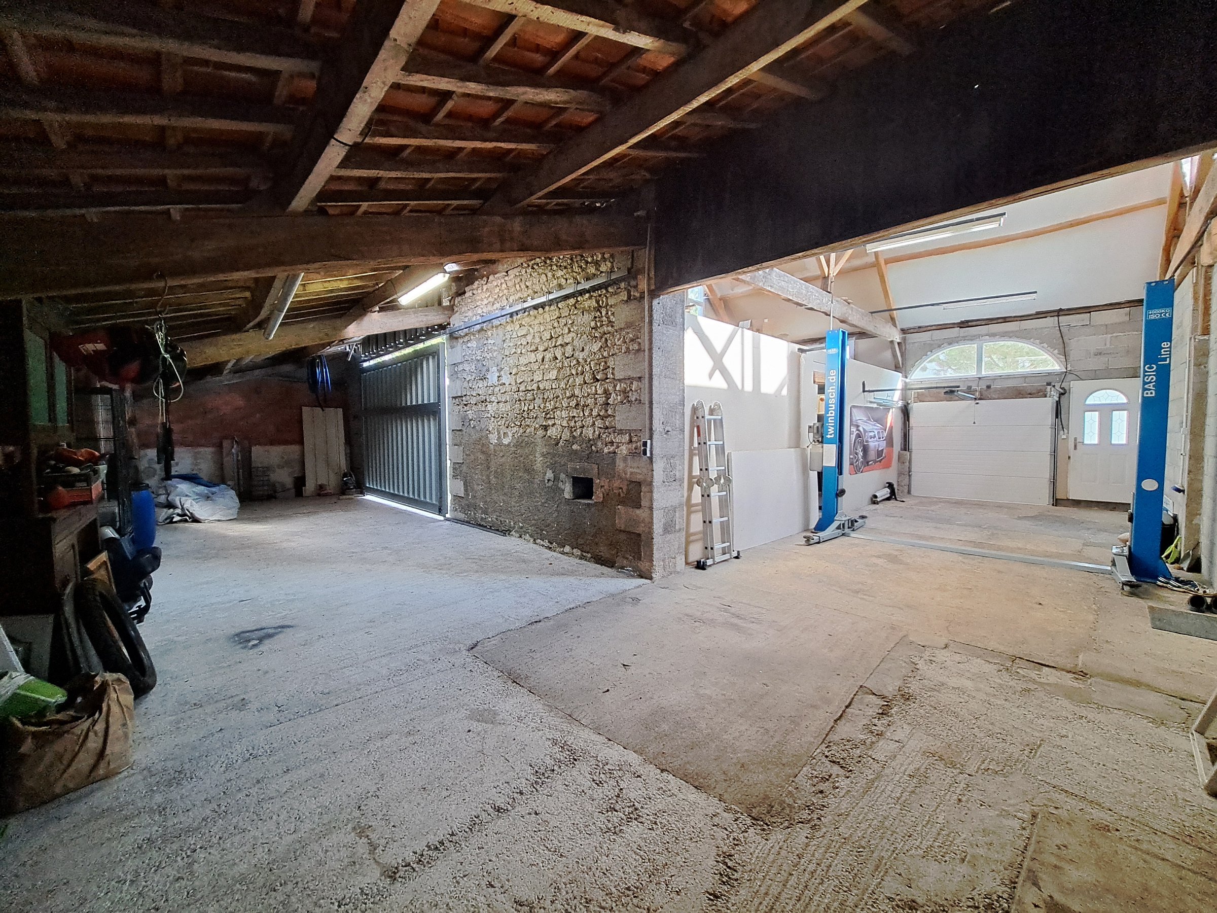 Photo 18 - Maison avec garage, sous-sol, cave et jardin clos – 187 m² – 7 pièces