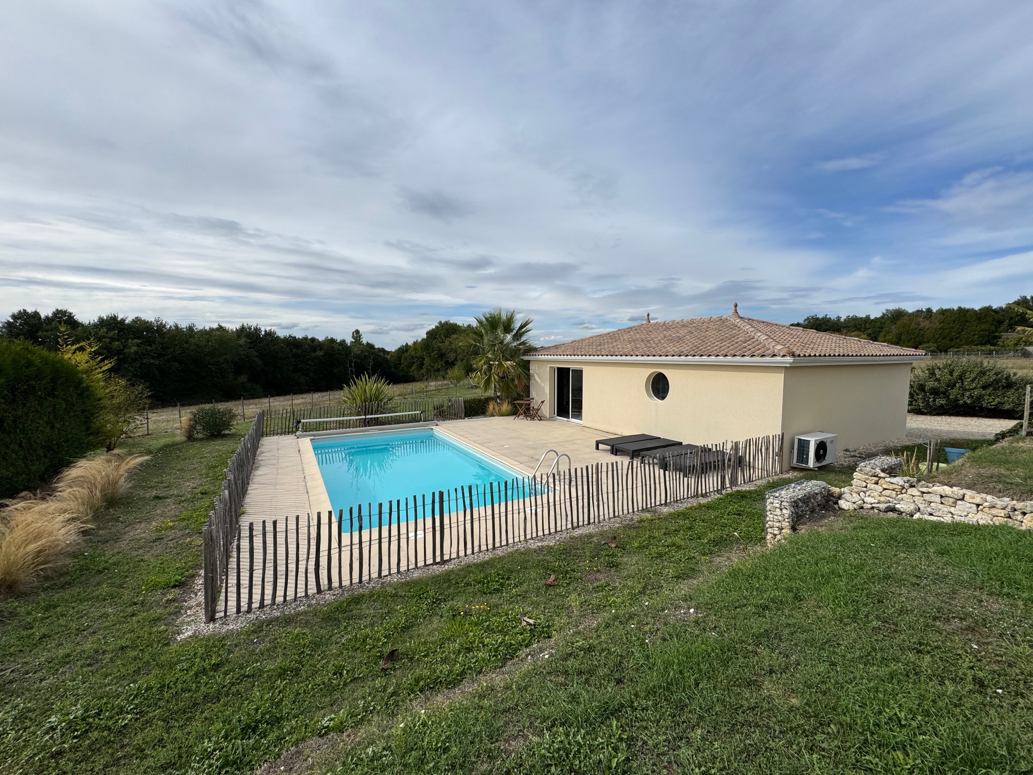 Photo 18 - Maison – 200 m² – Terrain 2 780 m² – piscine