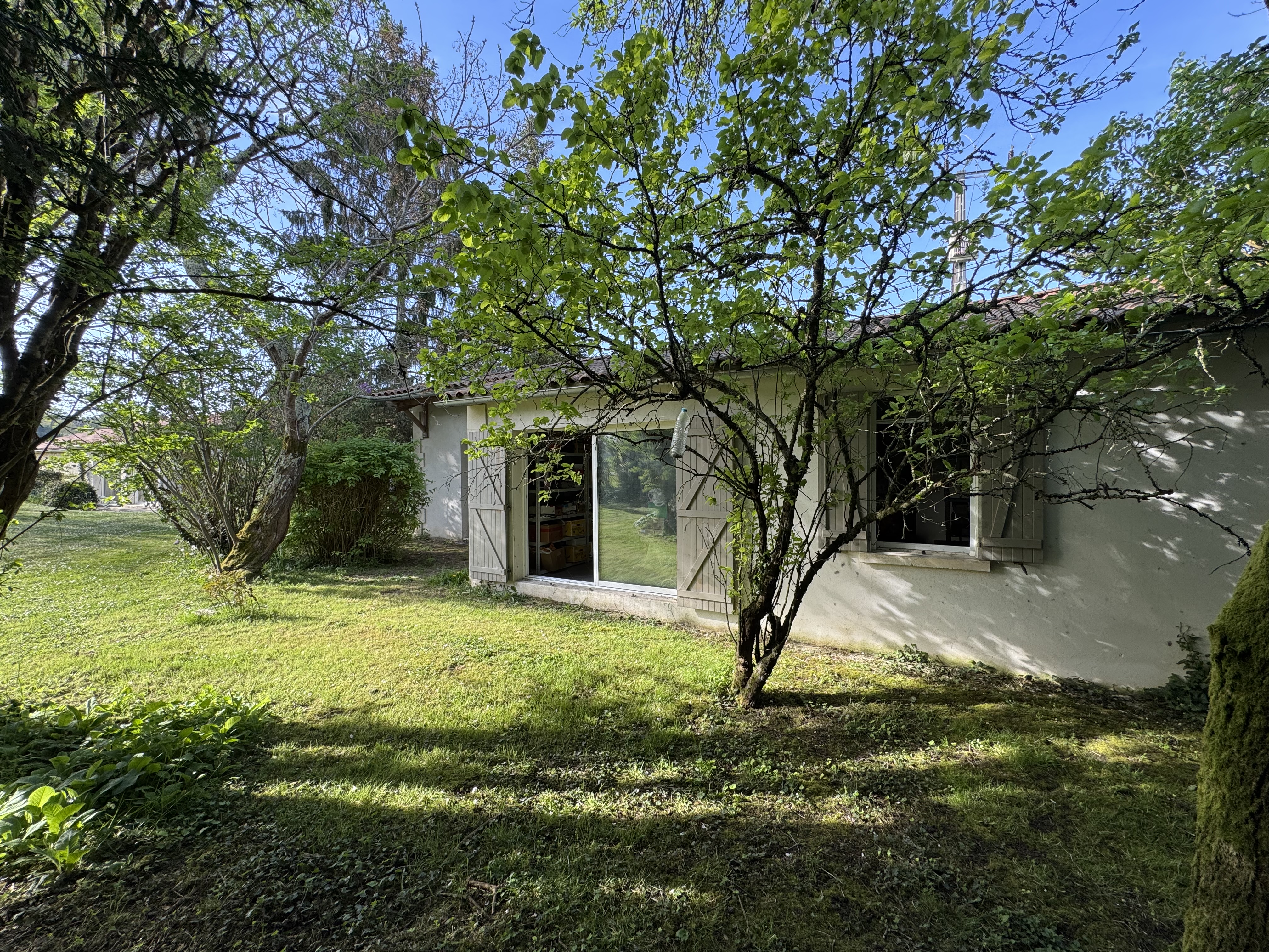 Photo 11 - Ensemble immobilier de 111 m² – Hangar – Terrain 5 700 m²