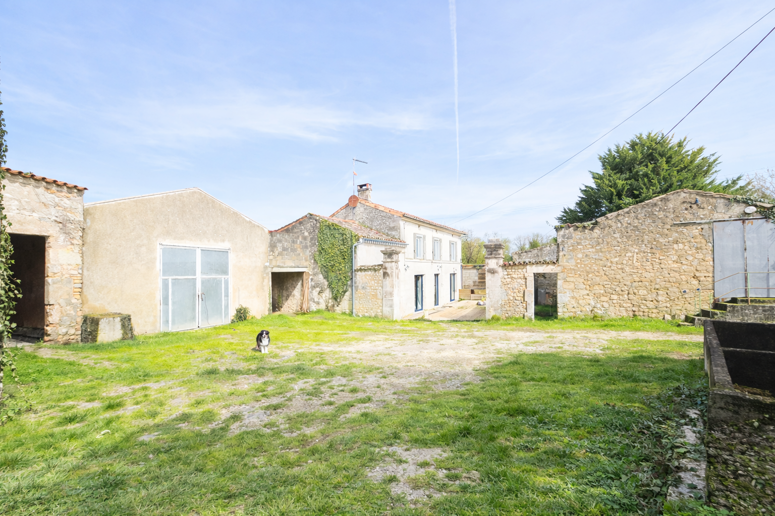 Photo 16 - Ensemble immobilier