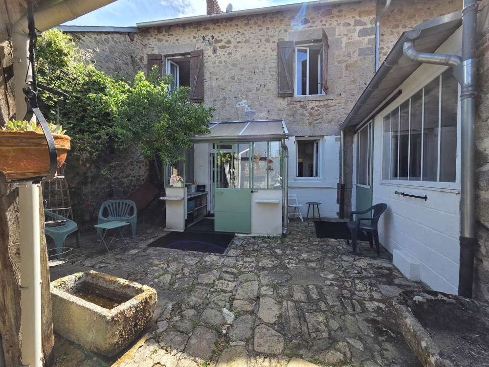 Photo 2 - Maison de bourg avec cour intérieure et garage attenant