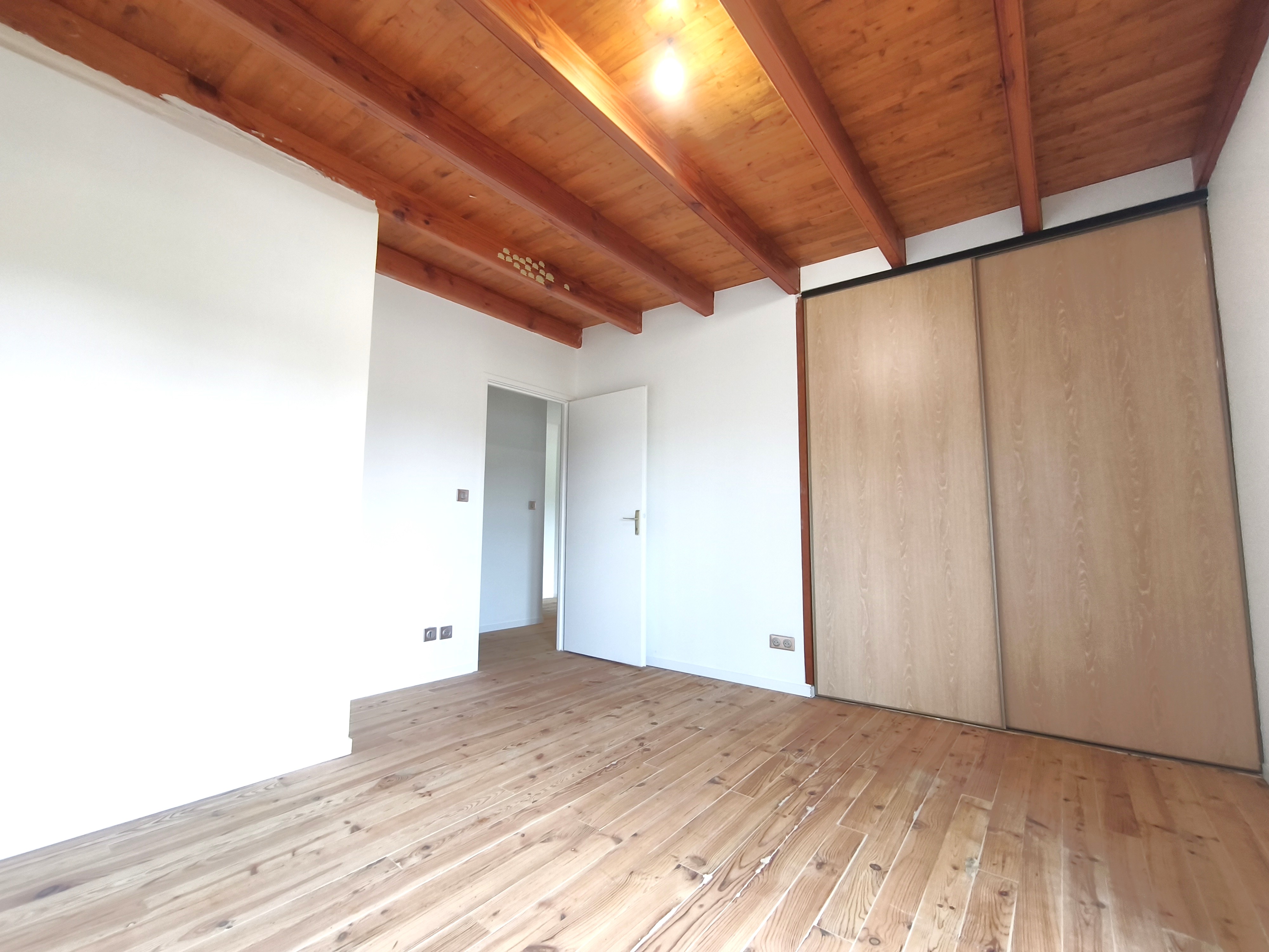 Photo 10 - Maison T5 avec garage double et jardin