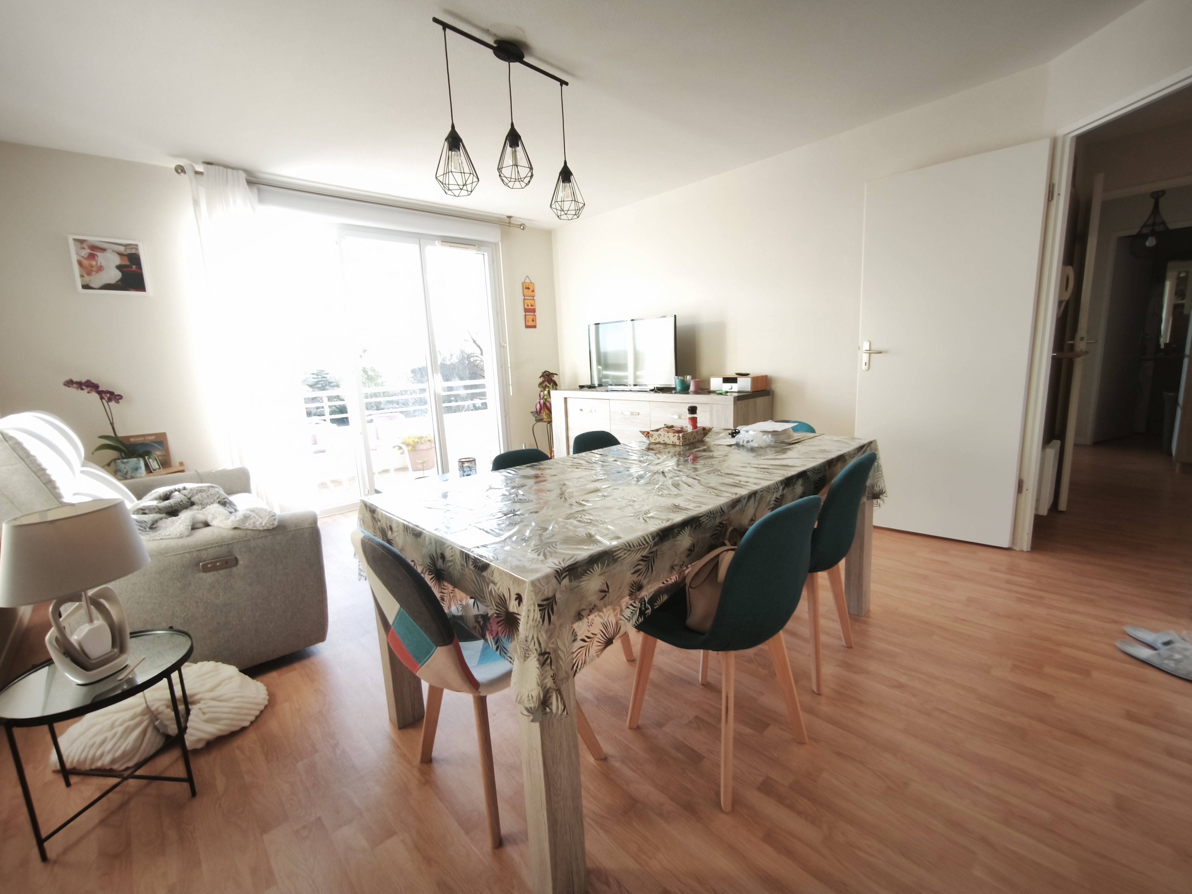Photo 2 - APPARTEMENT T3 AVEC PISCINE ET LOCATAIRE EN PLACE