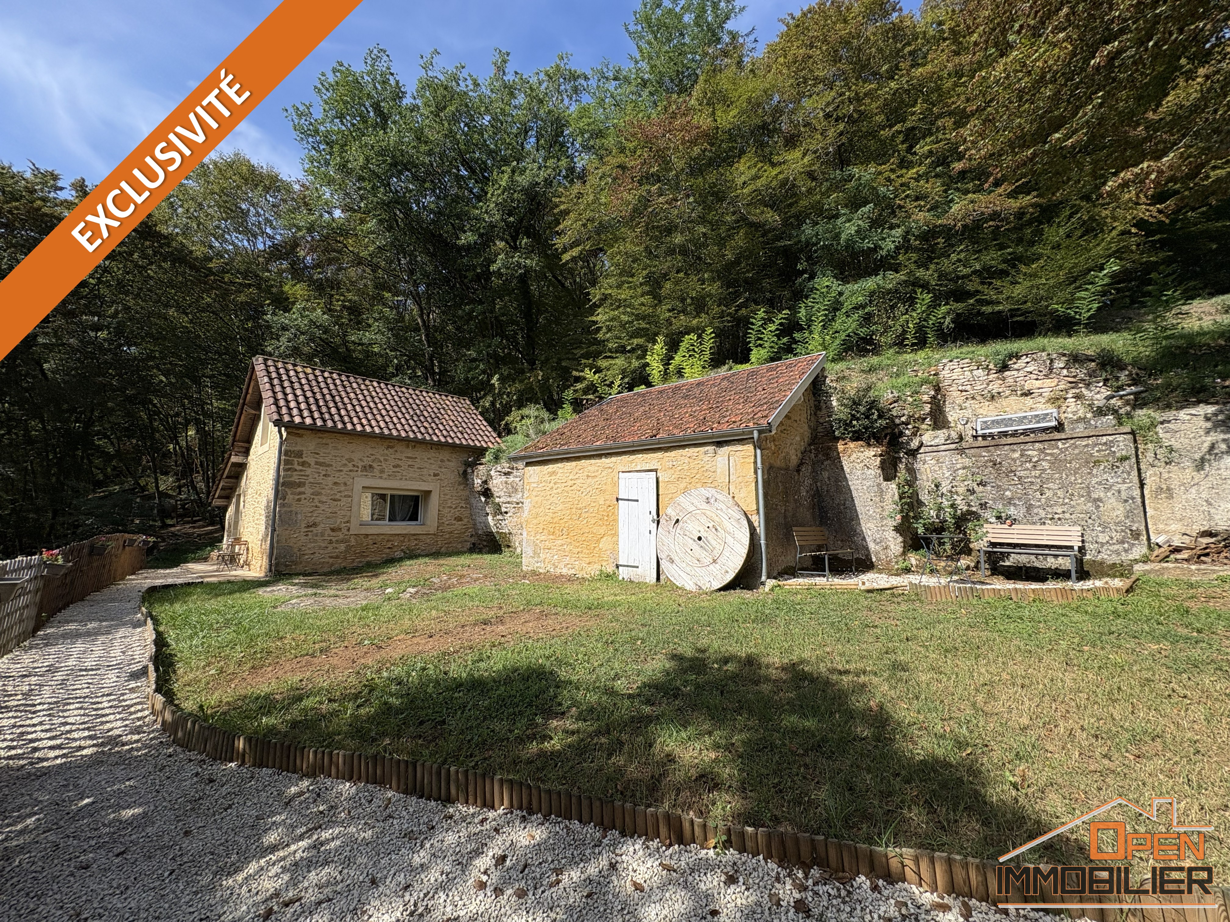 Photo 20 - Propriété troglodyte en pierre-Gîte-Piscine à débordement-Terrain 18 522m²