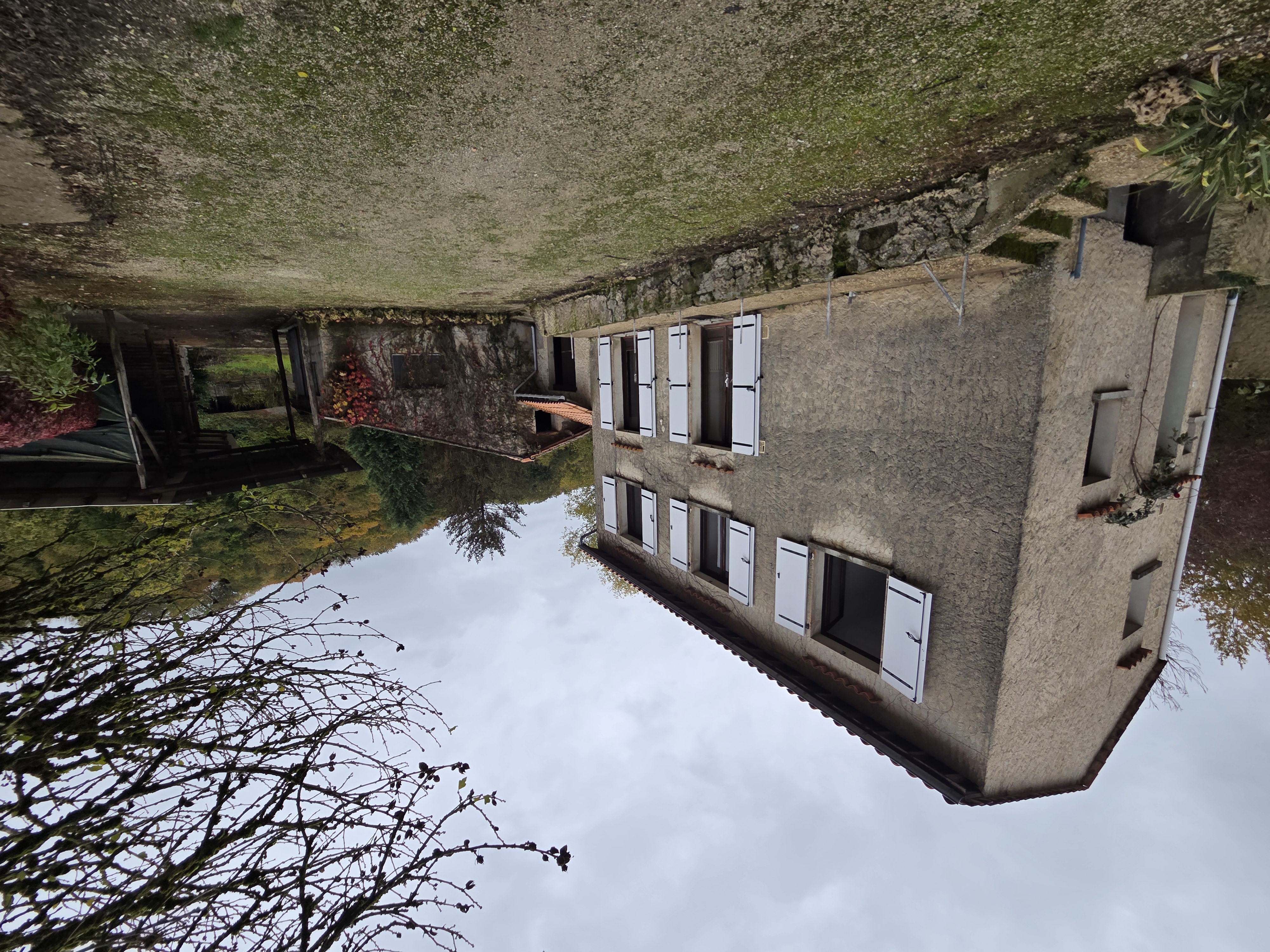 Photo 2 - Maison des années 80 avec grand terrain