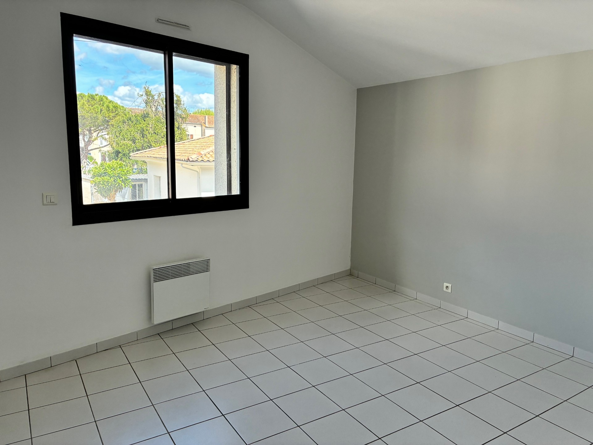 Photo 10 - IMMEUBLE