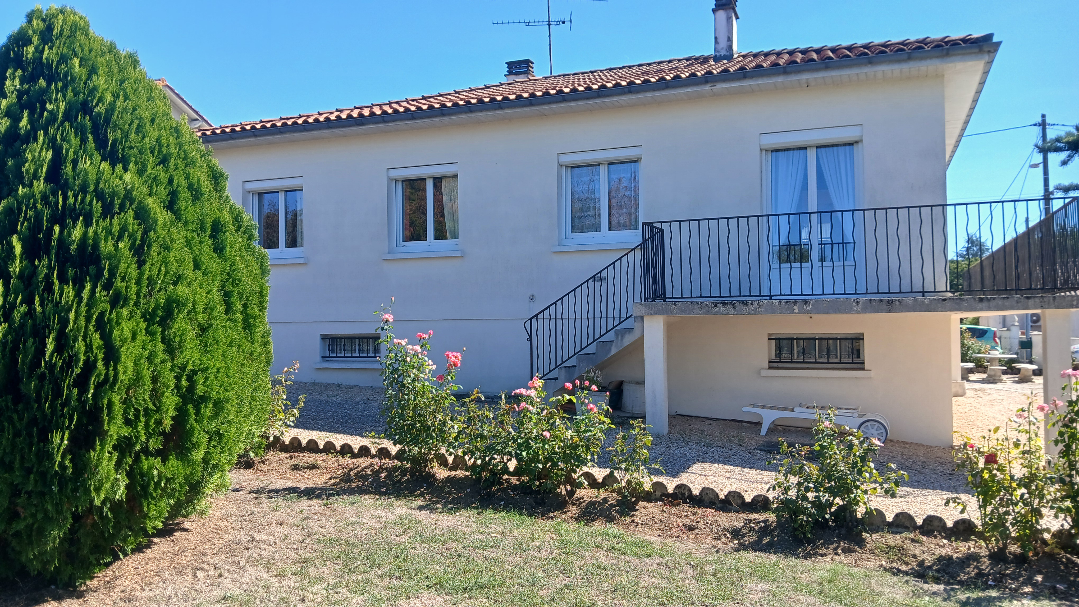Photo 15 - Maison sur sous‑sol avec jardin arboré – Verteillac