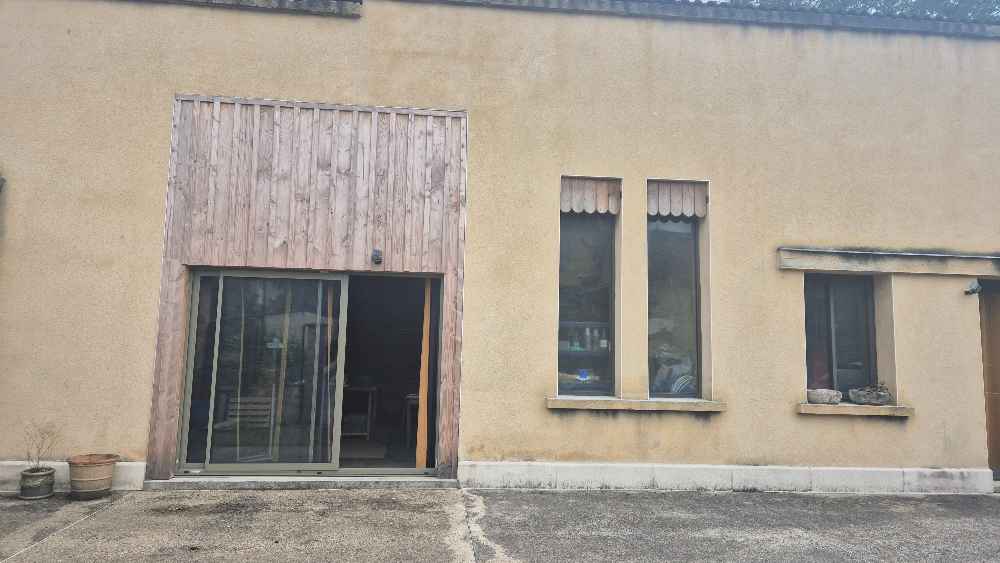 Photo 4 - BELLE MAISON ET GRANGE EN PIERRE A GROS POTENTIEL POUR HABITATION PLUS ATELIER VOIR COMMERCE A SAISIR !