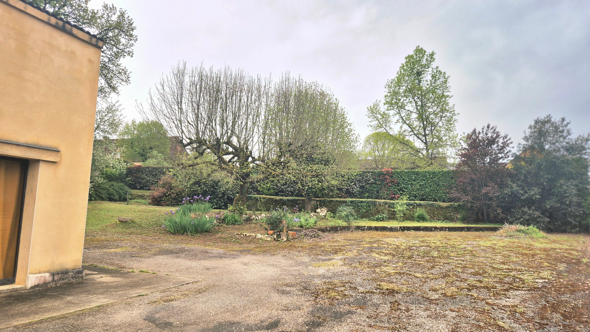 Photo 11 - BELLE MAISON ET GRANGE EN PIERRE A GROS POTENTIEL POUR HABITATION PLUS ATELIER VOIR COMMERCE A SAISIR !
