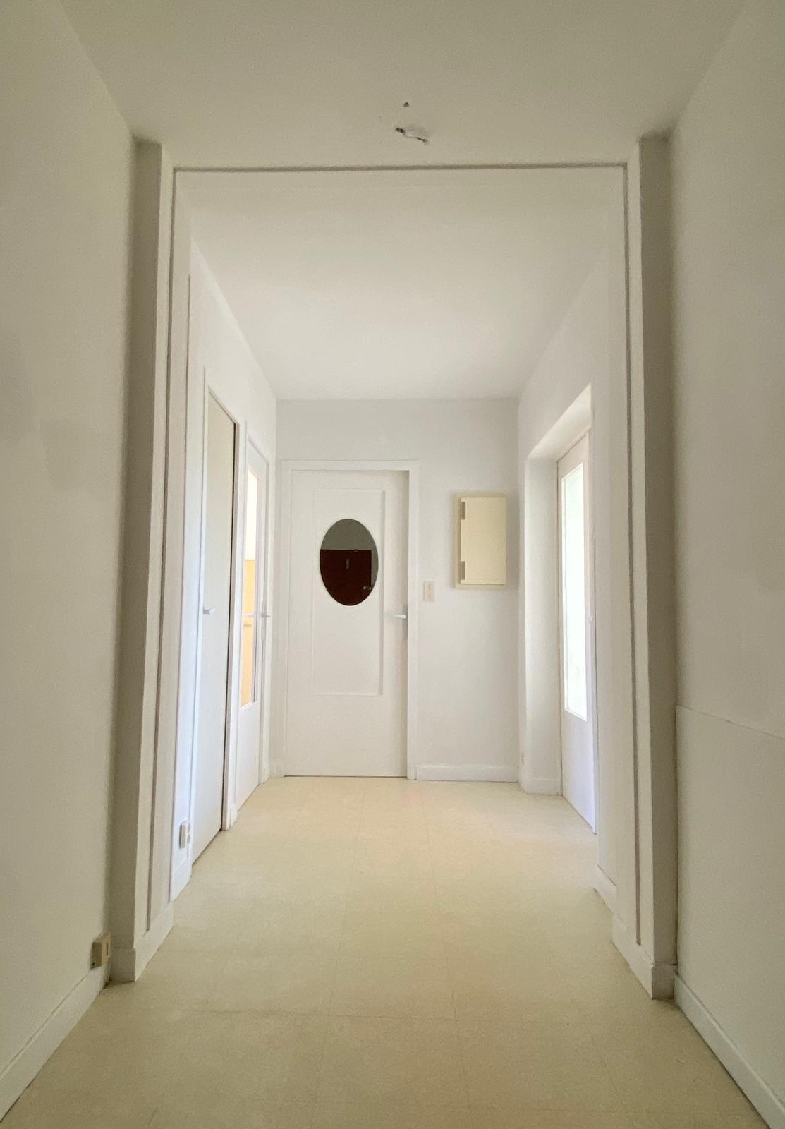 Photo 9 - Appartement Type 3 – 77 m2 – Balcon – Parking – Cave