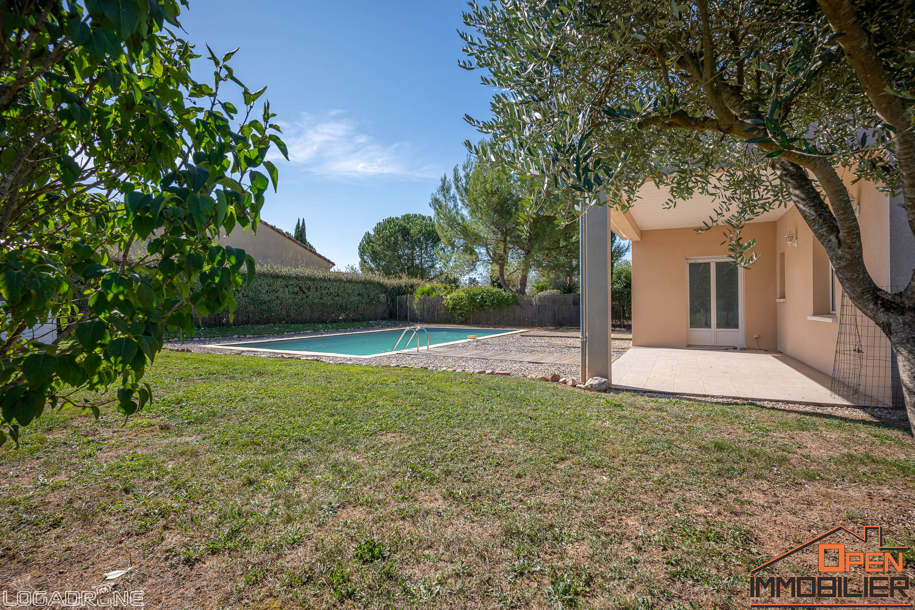 Photo 4 - MAISON AVEC PISCINE, GARAGE ET JARDIN