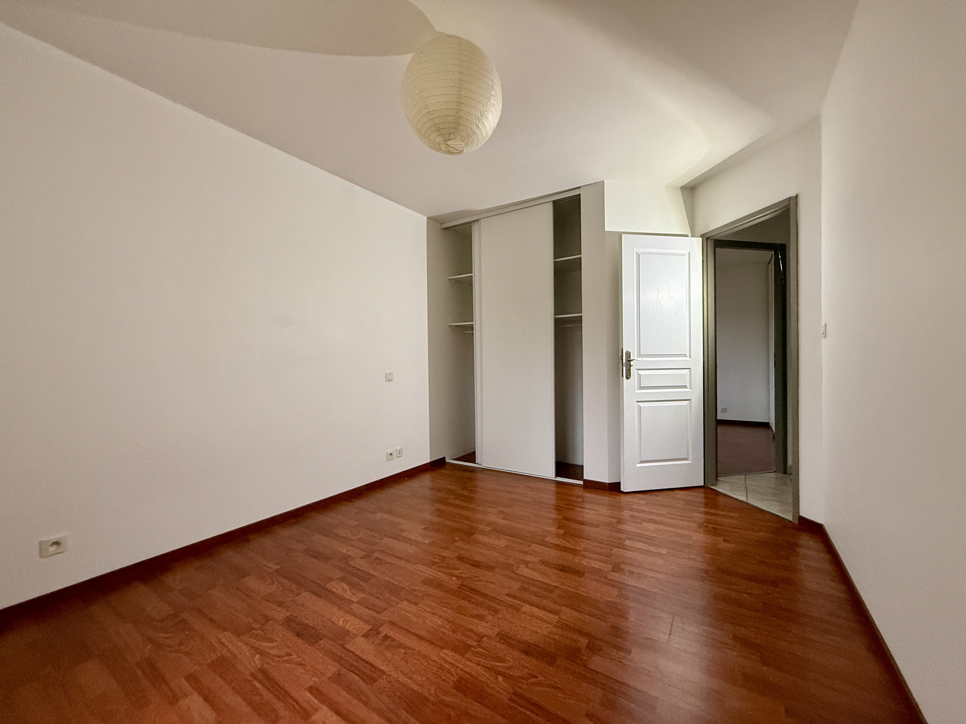 Photo 5 - maison plain pied avec garage et jardin