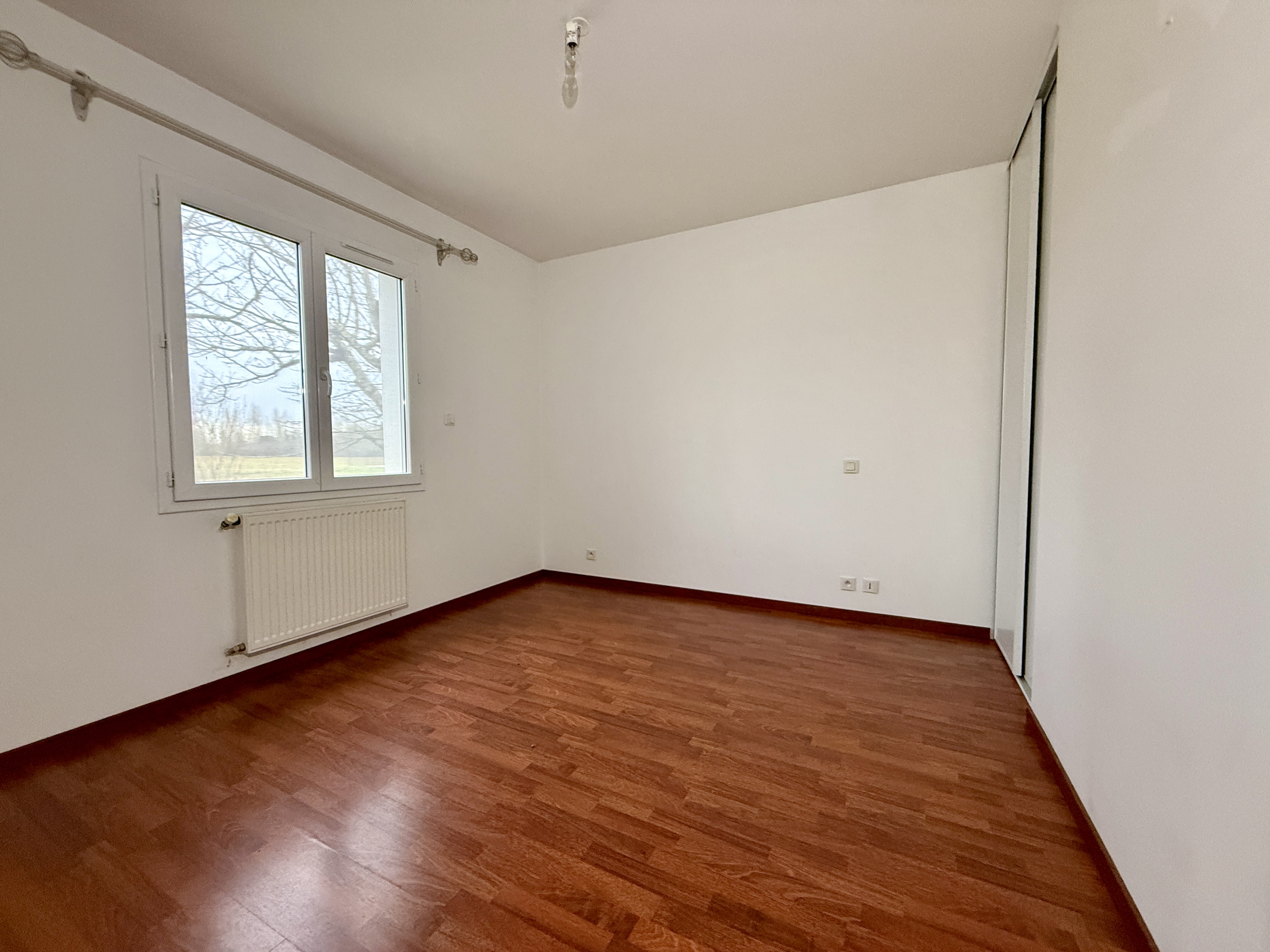 Photo 6 - maison plain pied avec garage et jardin