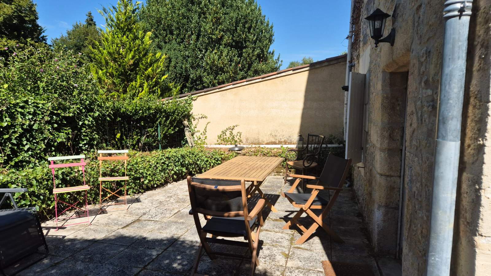 Photo 6 - CHARMANTE MAISON EN PIERRE AVEC TERRASSE ET JARDIN DANS HAMEAU PAISIBLE EN DORDOGNE