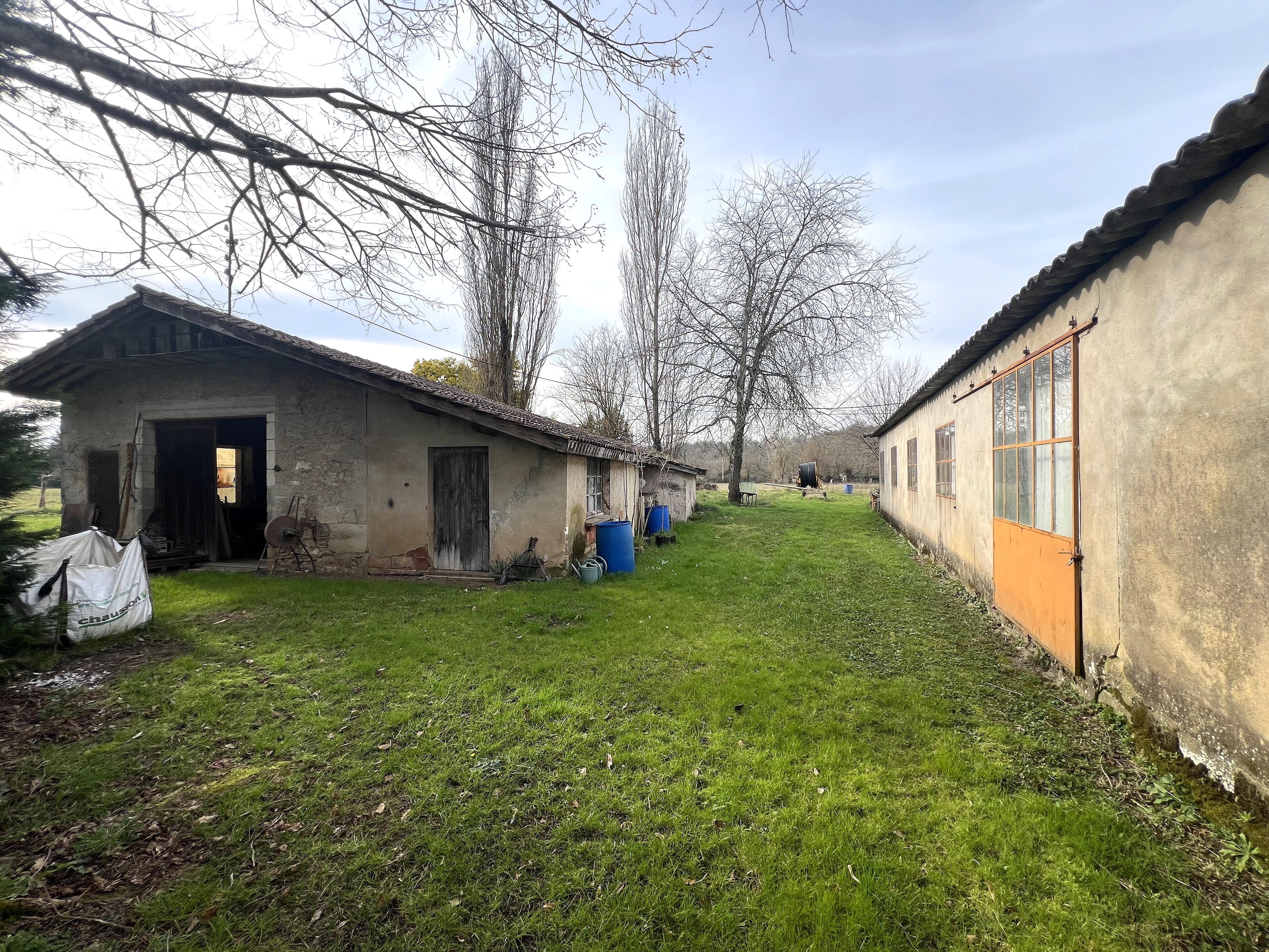 Photo 7 - Maison pierre T6 avec grange et dépendances – 47140 Penne d&rsquo;Agenais