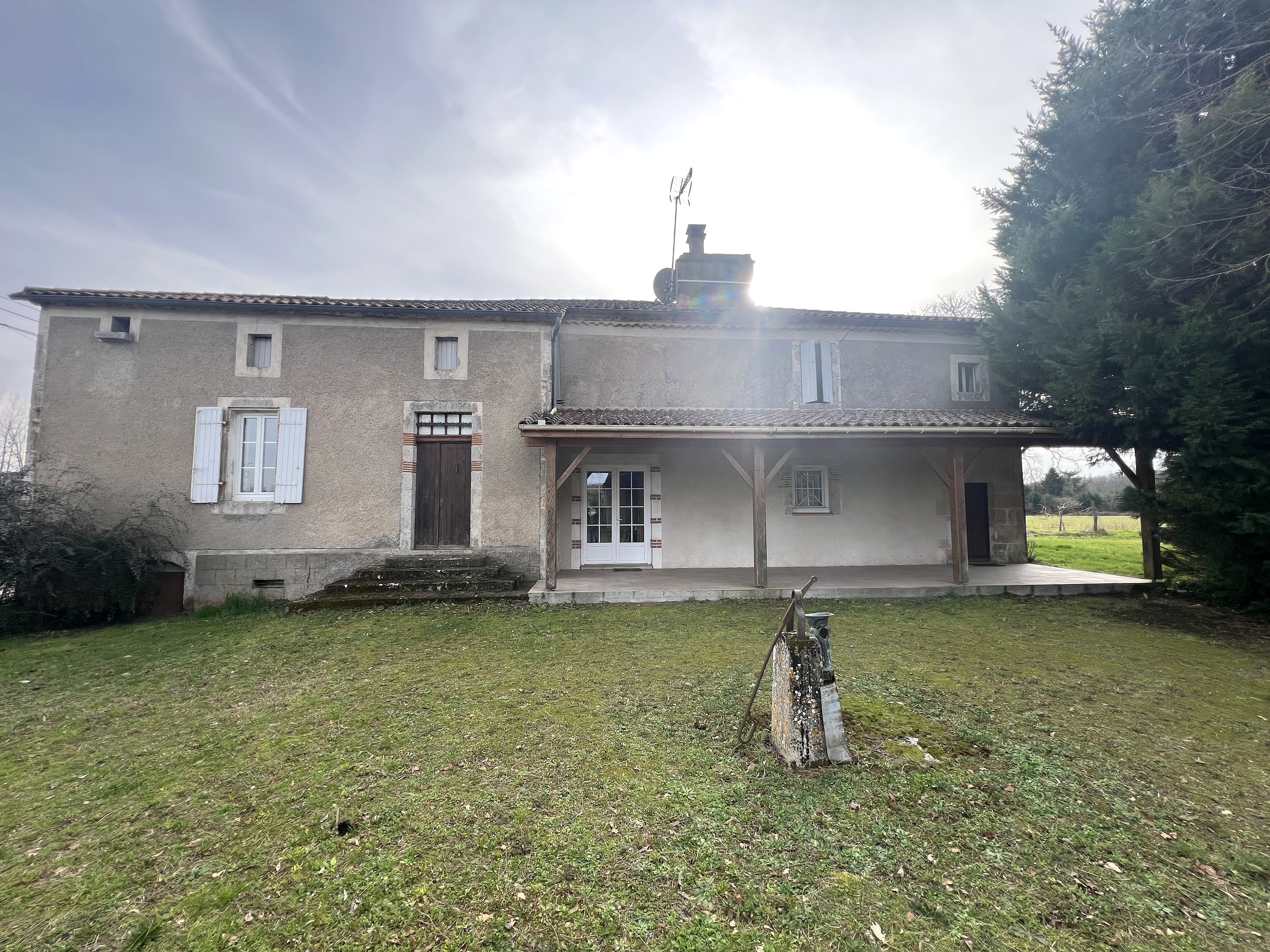 Photo 10 - Maison pierre T6 avec grange et dépendances – 47140 Penne d&rsquo;Agenais