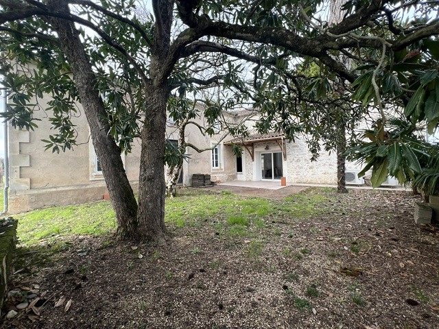 Photo 21 - Maison pierre T6 avec grange et dépendances – 47140 Penne d&rsquo;Agenais