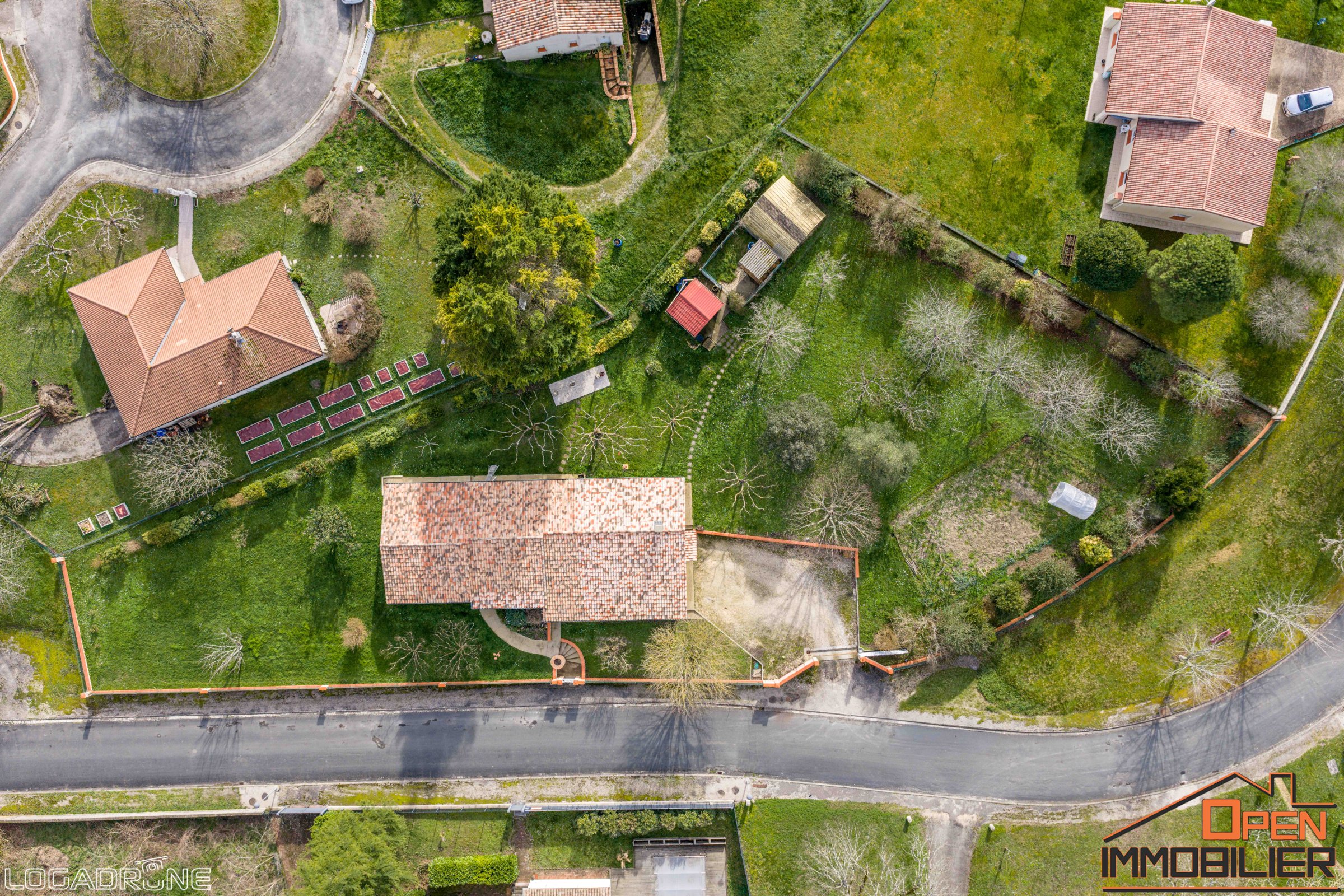 Photo 6 - À vendre – Maison familiale 121 m² avec grand terrain à Cancon – Commerces à proximité