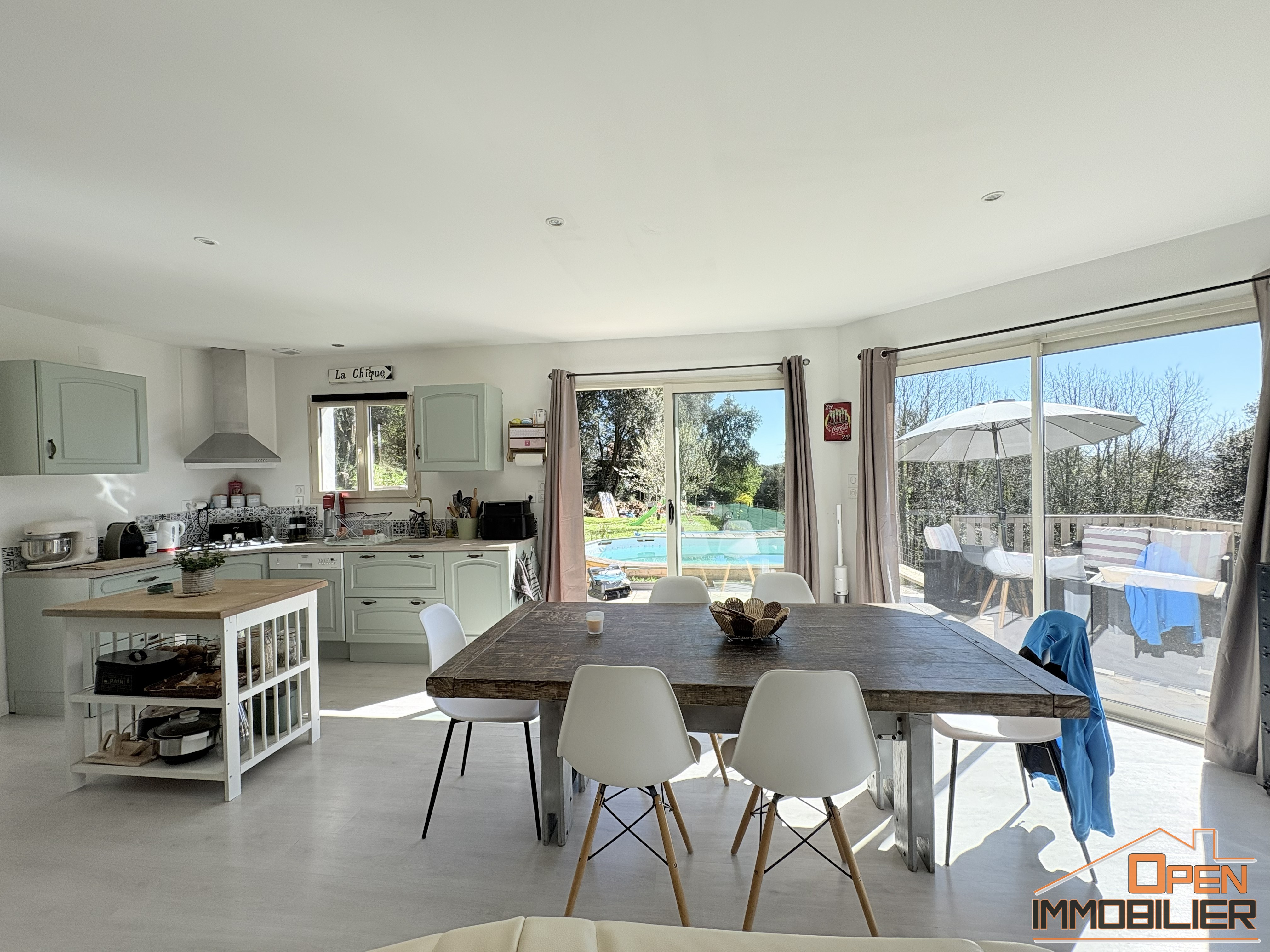 Maison 157m² - 8 pièces - Terrain 1 513m² - Photo 3