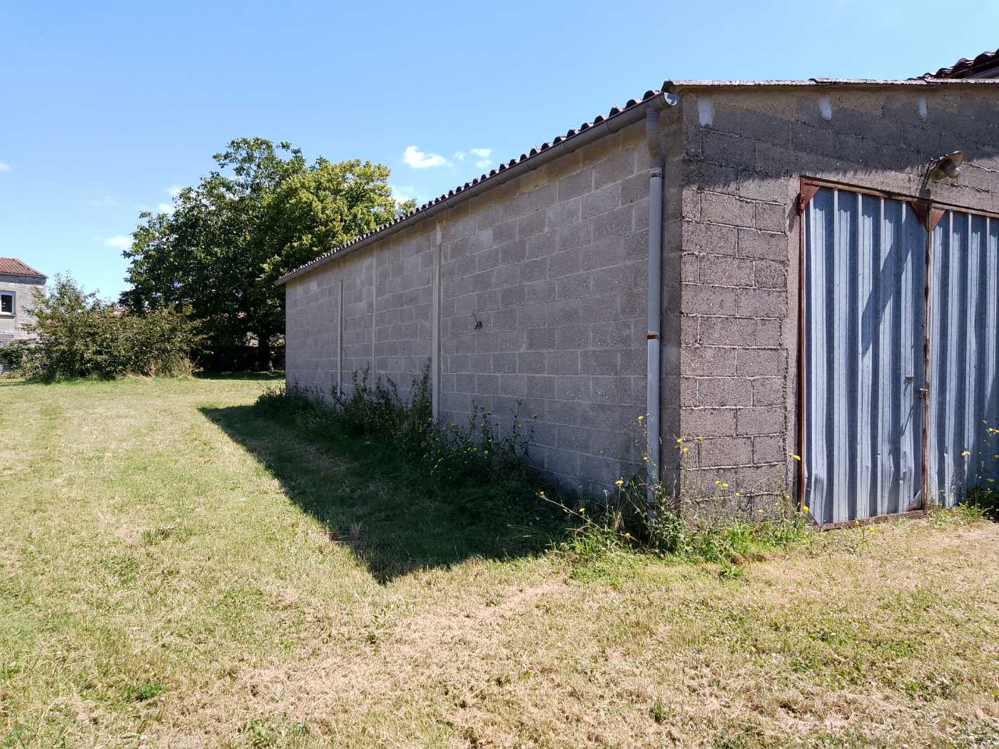 Maison charentaise à rénover - Photo 2