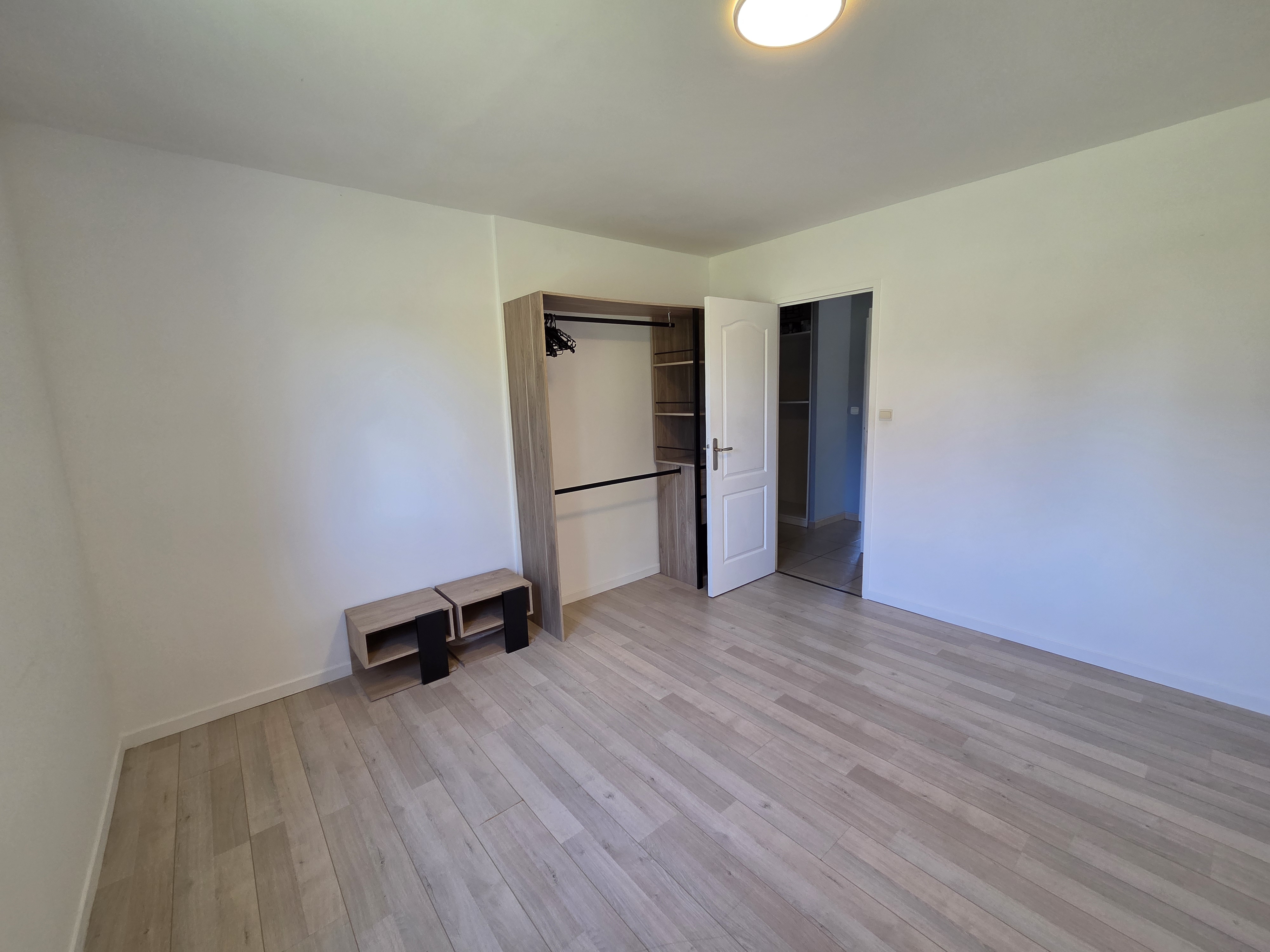 Photo 12 - Maison d&rsquo;habitation 5 chambres sur sous-sol/garage le tout sur terrain clos