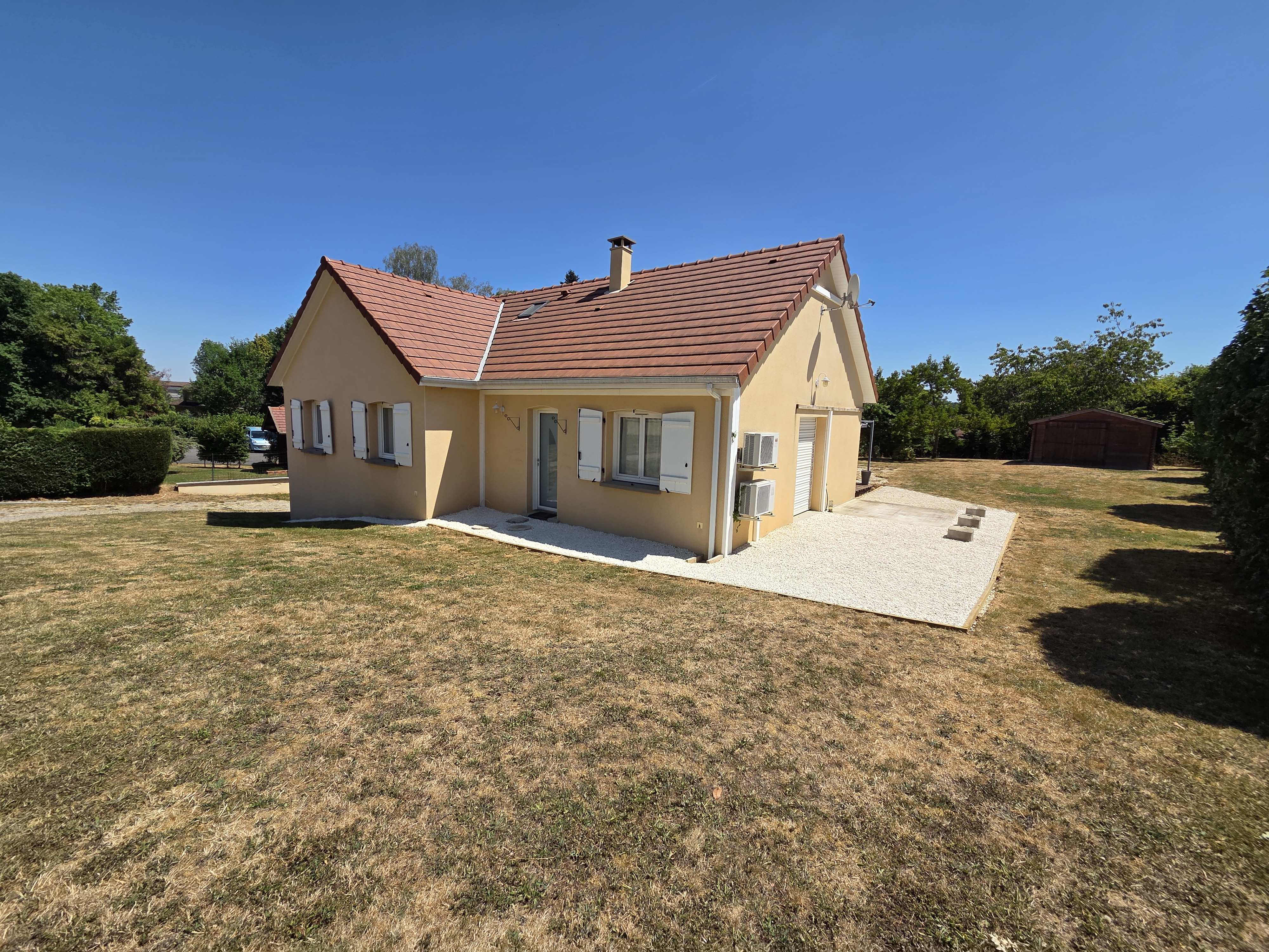 Photo 22 - Maison d&rsquo;habitation 5 chambres sur sous-sol/garage le tout sur terrain clos