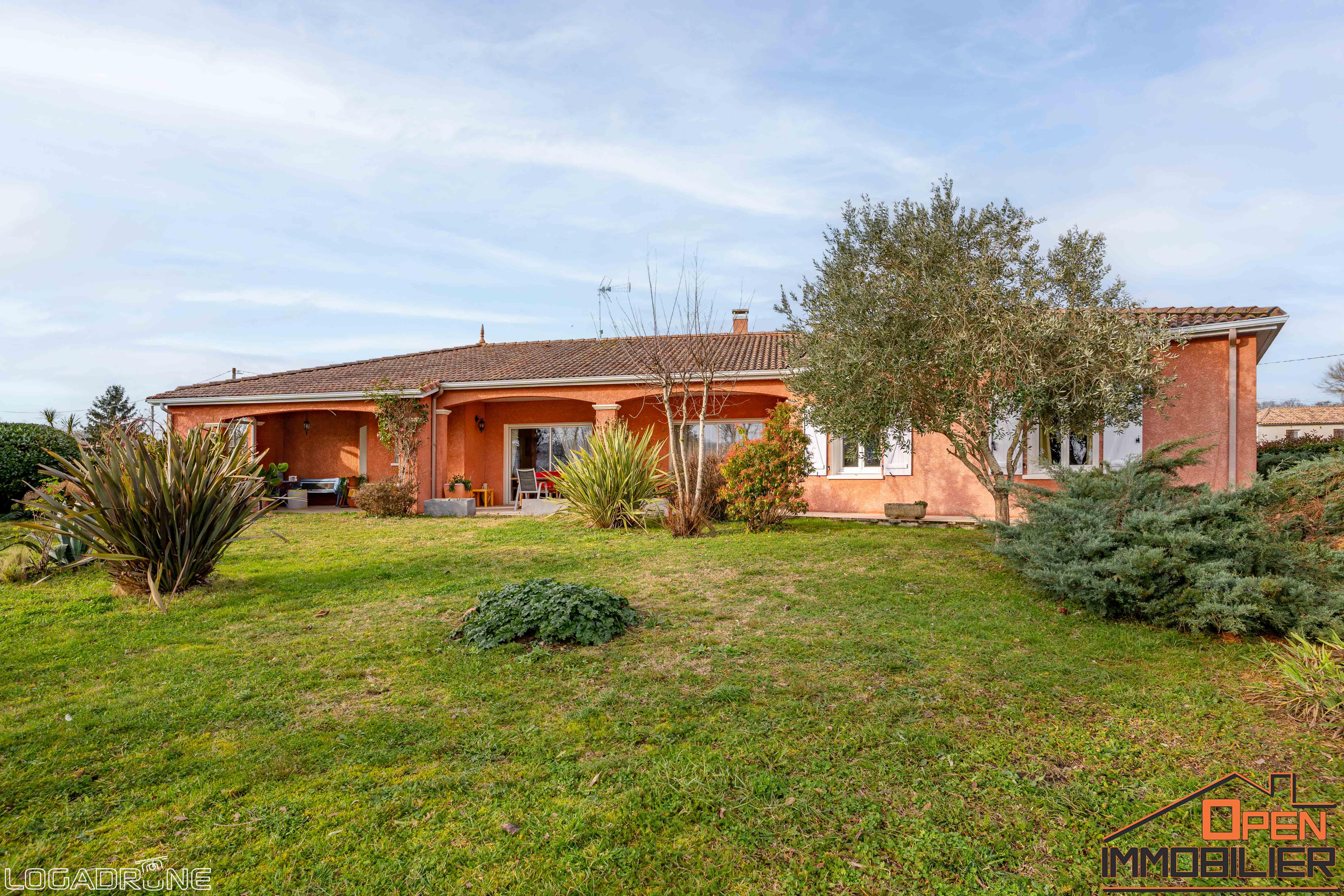 Photo 6 - Maison de plain-pied T5 avec garage et parc arboré