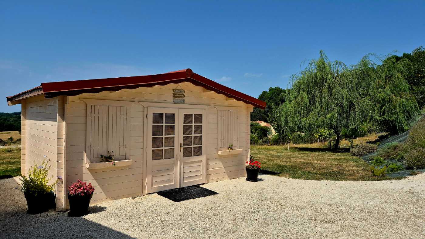 Photo 20 - TRÈS JOLIE MAISON MAISON MODERNE DE PLAIN PIED EN PÉRIGORD NOIR UN DPE EXCEPTIONNEL AVEC VUE , CALME ET PISCINE