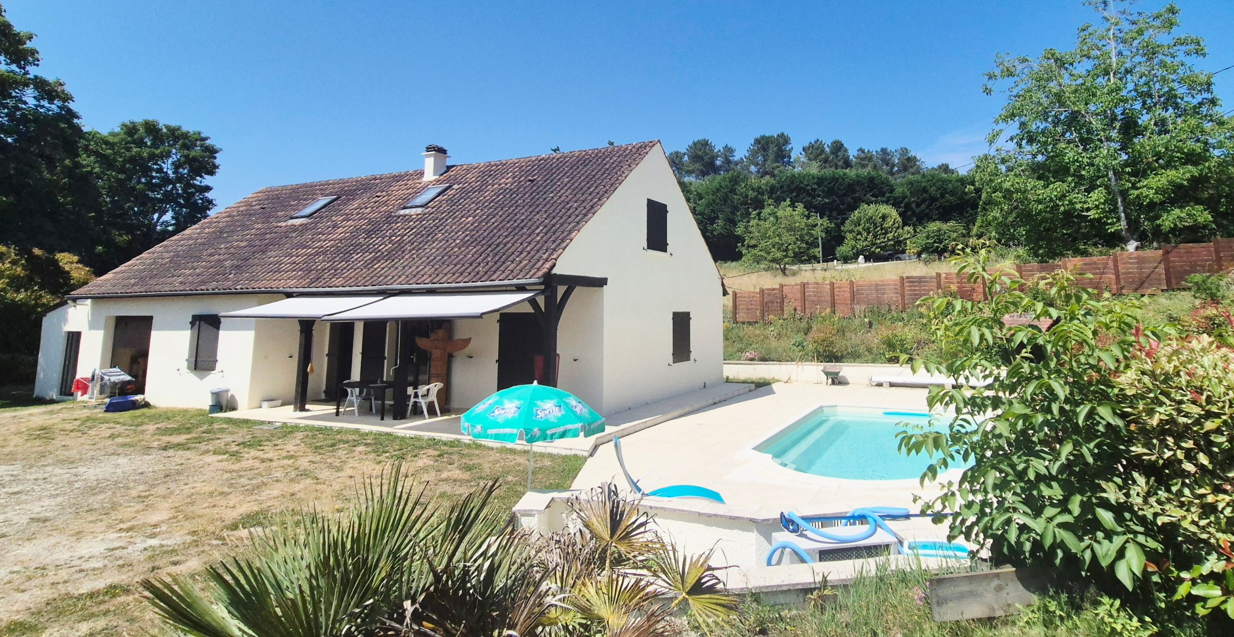 Photo 11 - Offre exceptionnelle pour cette Belle maison en Périgord Noir avec source, piscine et joli de terrain Proche Sarlat