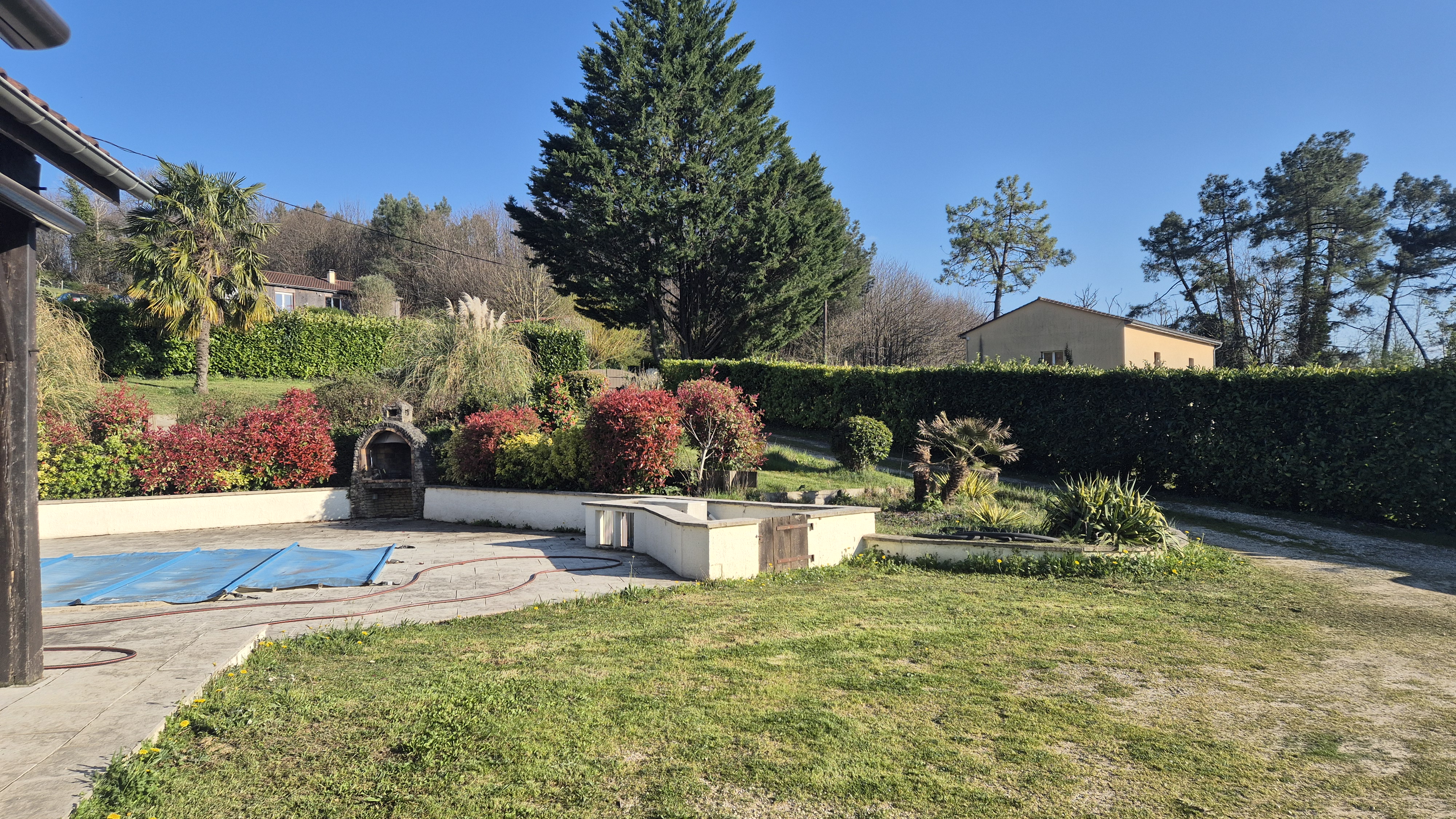 Photo 4 - Offre exceptionnelle pour cette Belle maison en Périgord Noir avec source, piscine et joli de terrain Proche Sarlat