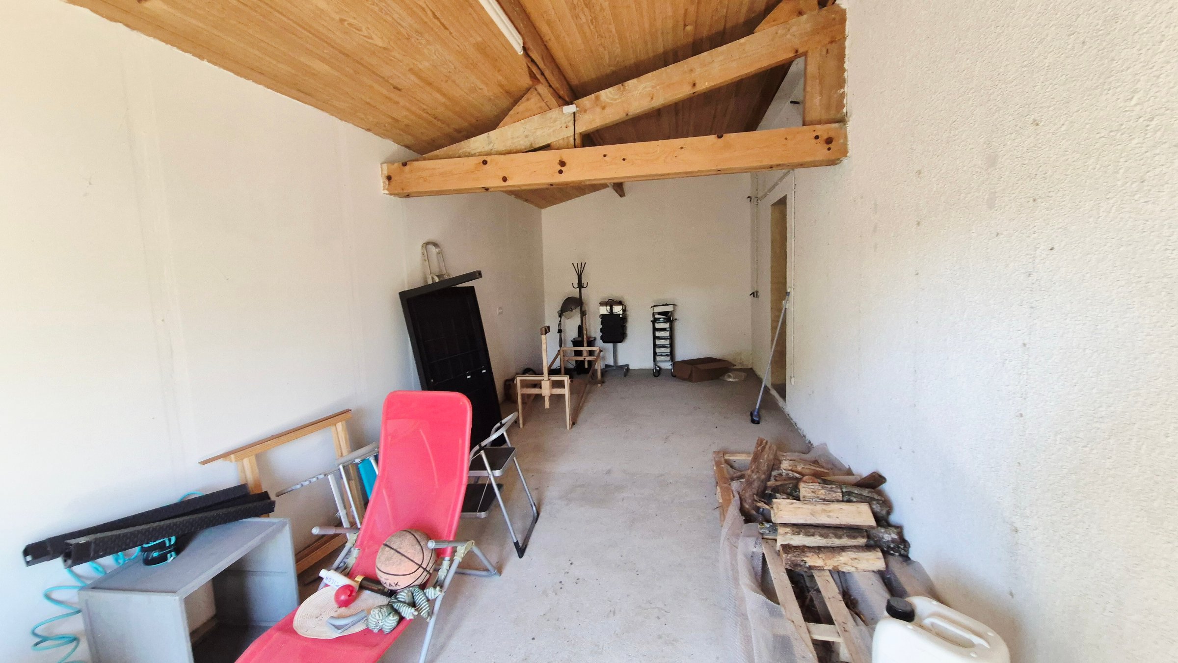Photo 28 - Offre exceptionnelle pour cette Belle maison en Périgord Noir avec source, piscine et joli de terrain Proche Sarlat