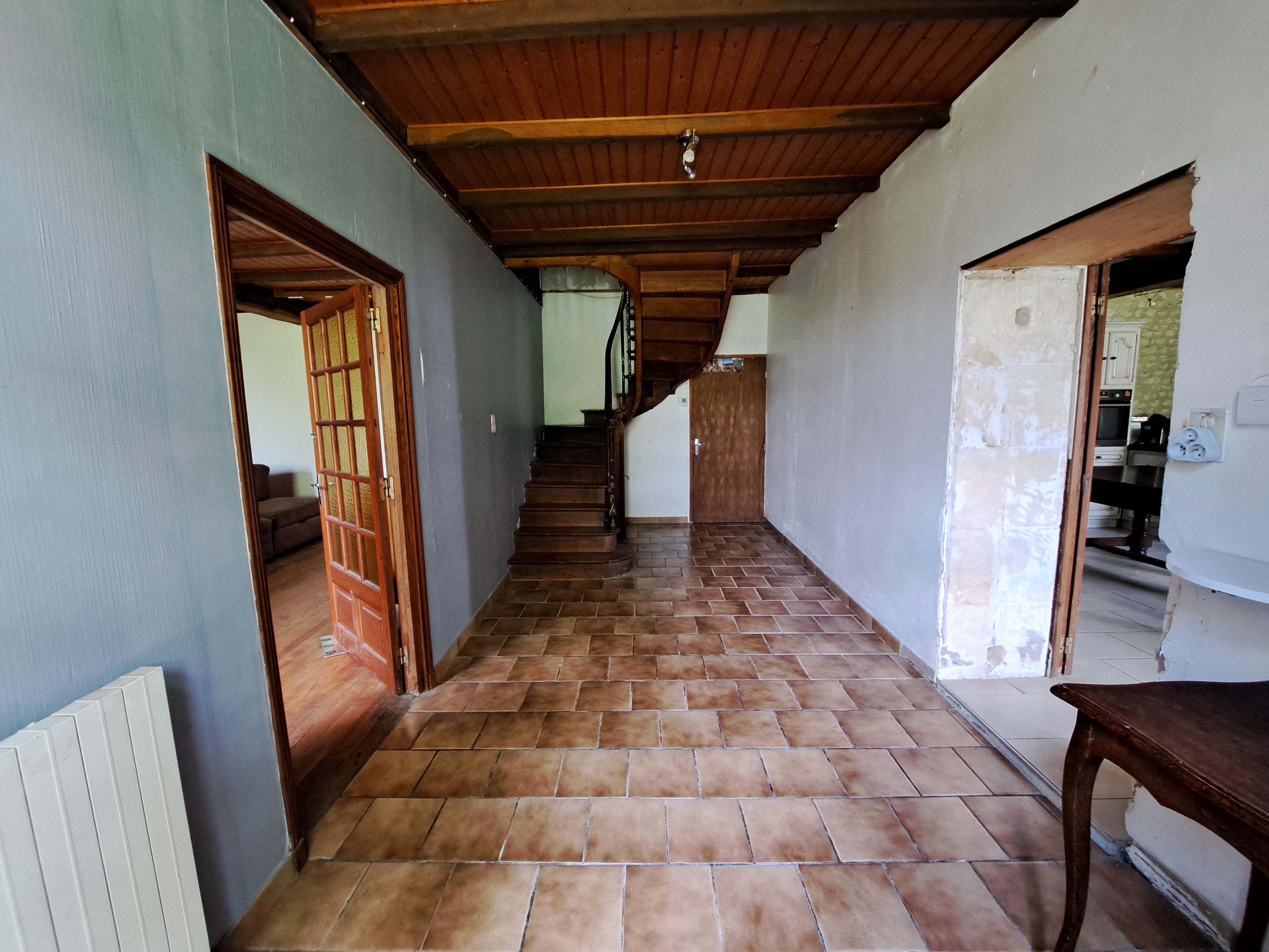 Photo 2 - Maison Charentaise avec dépendances et jardin – 190 m² – 6 pièces – 4216 m²