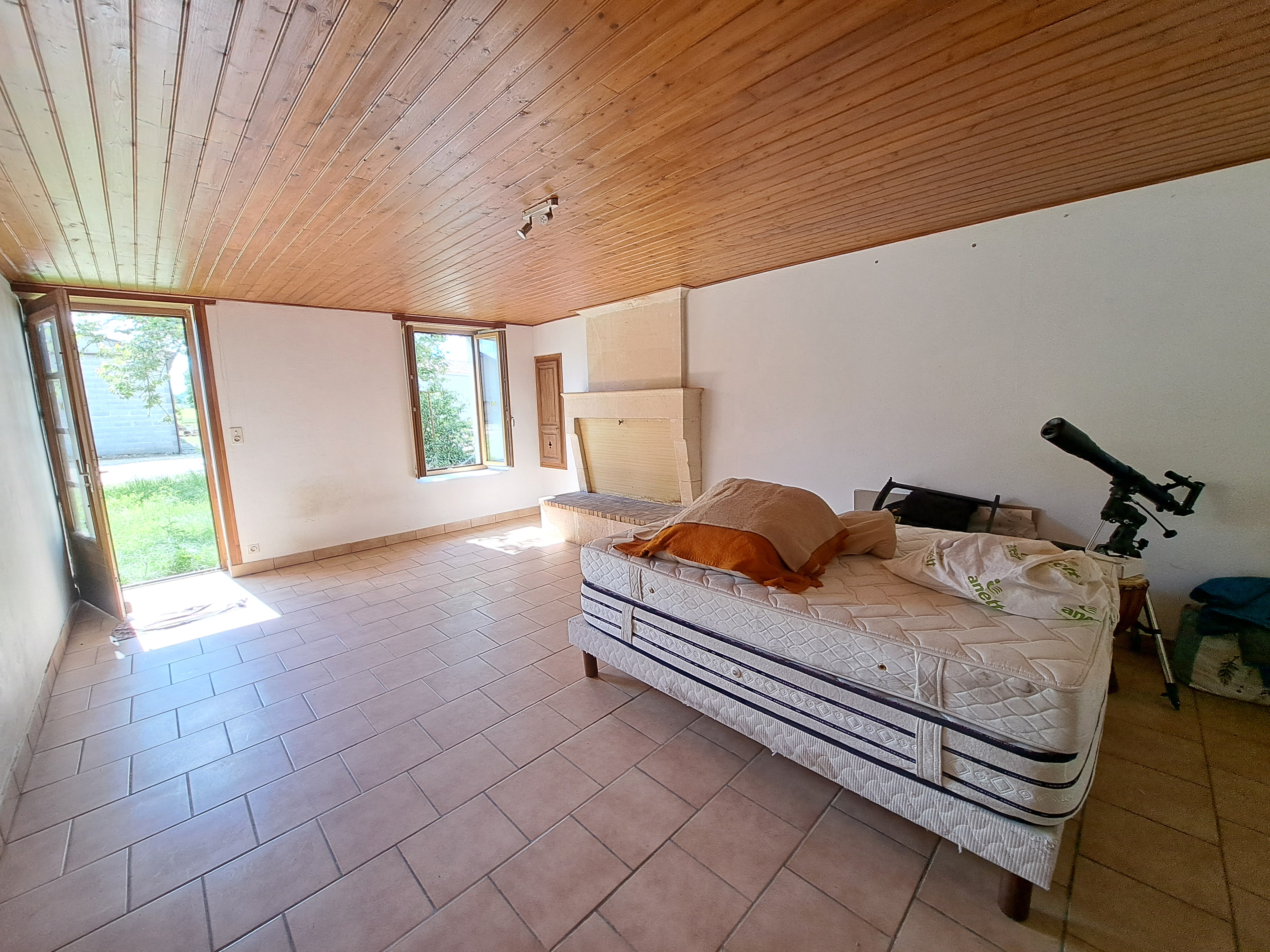 Photo 7 - Maison Charentaise avec dépendances et jardin – 190 m² – 6 pièces – 4216 m²