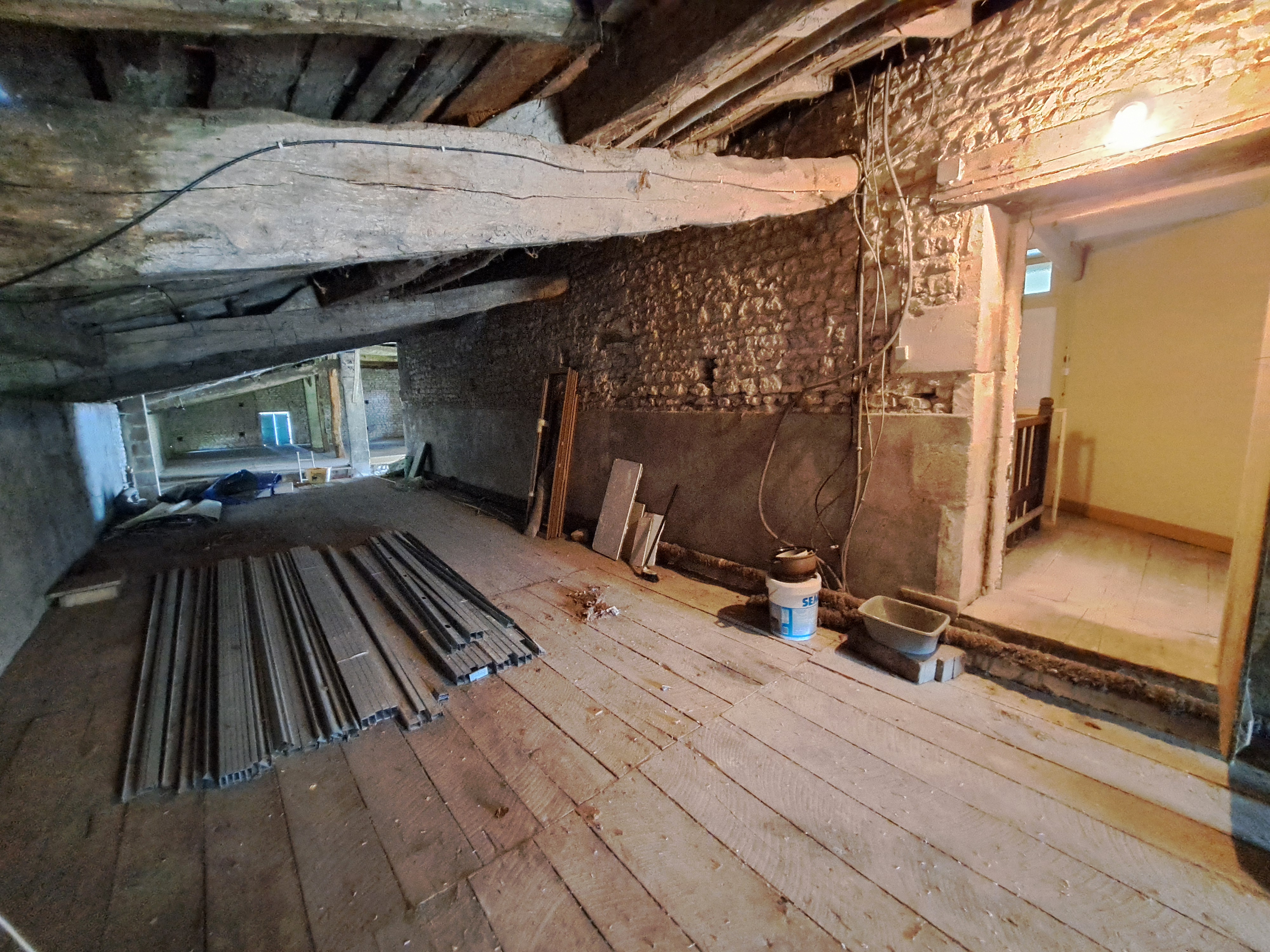 Photo 13 - Maison Charentaise avec dépendances et jardin – 190 m² – 6 pièces – 4216 m²