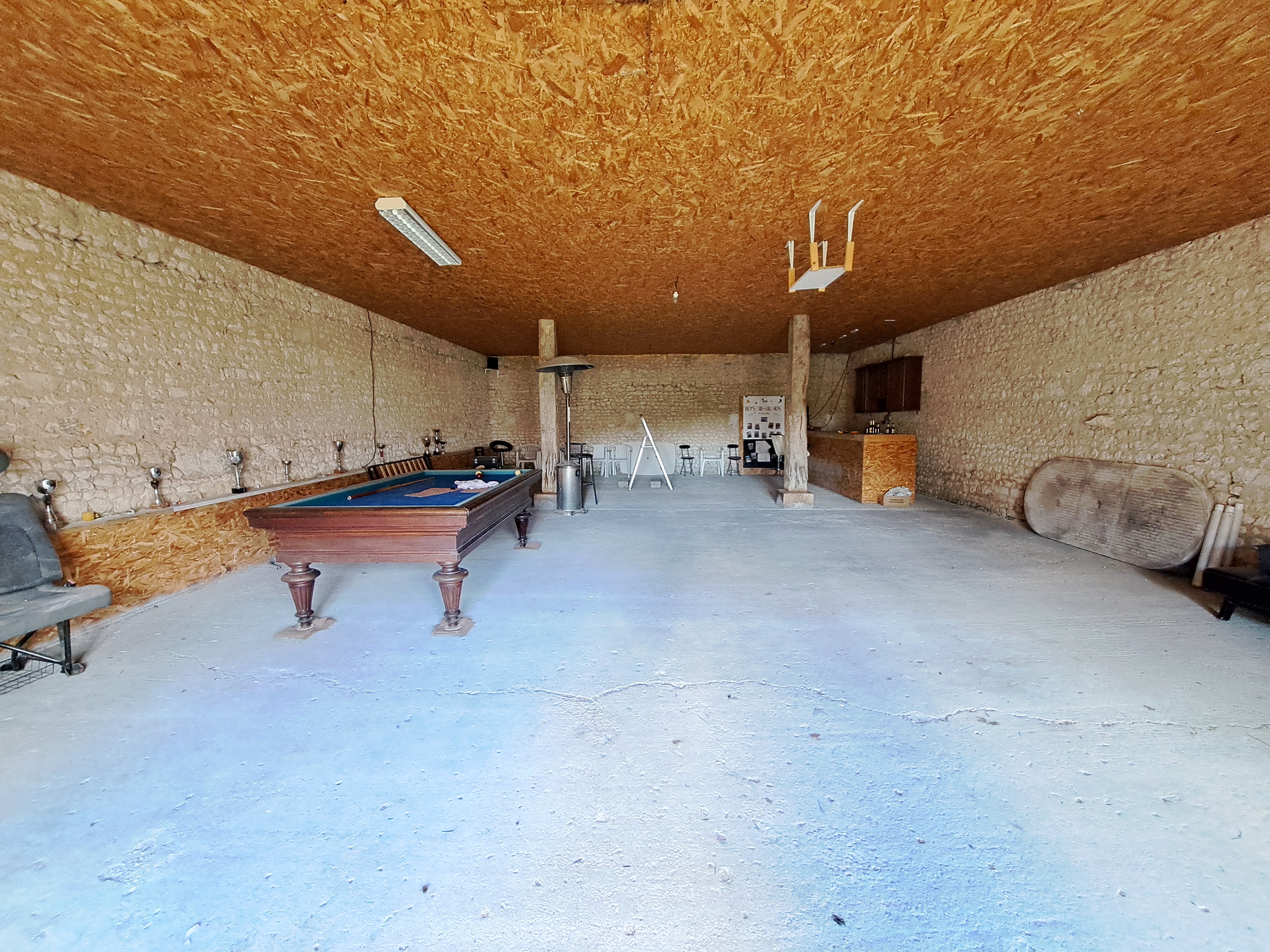 Photo 20 - Maison Charentaise avec dépendances et jardin – 190 m² – 6 pièces – 4216 m²
