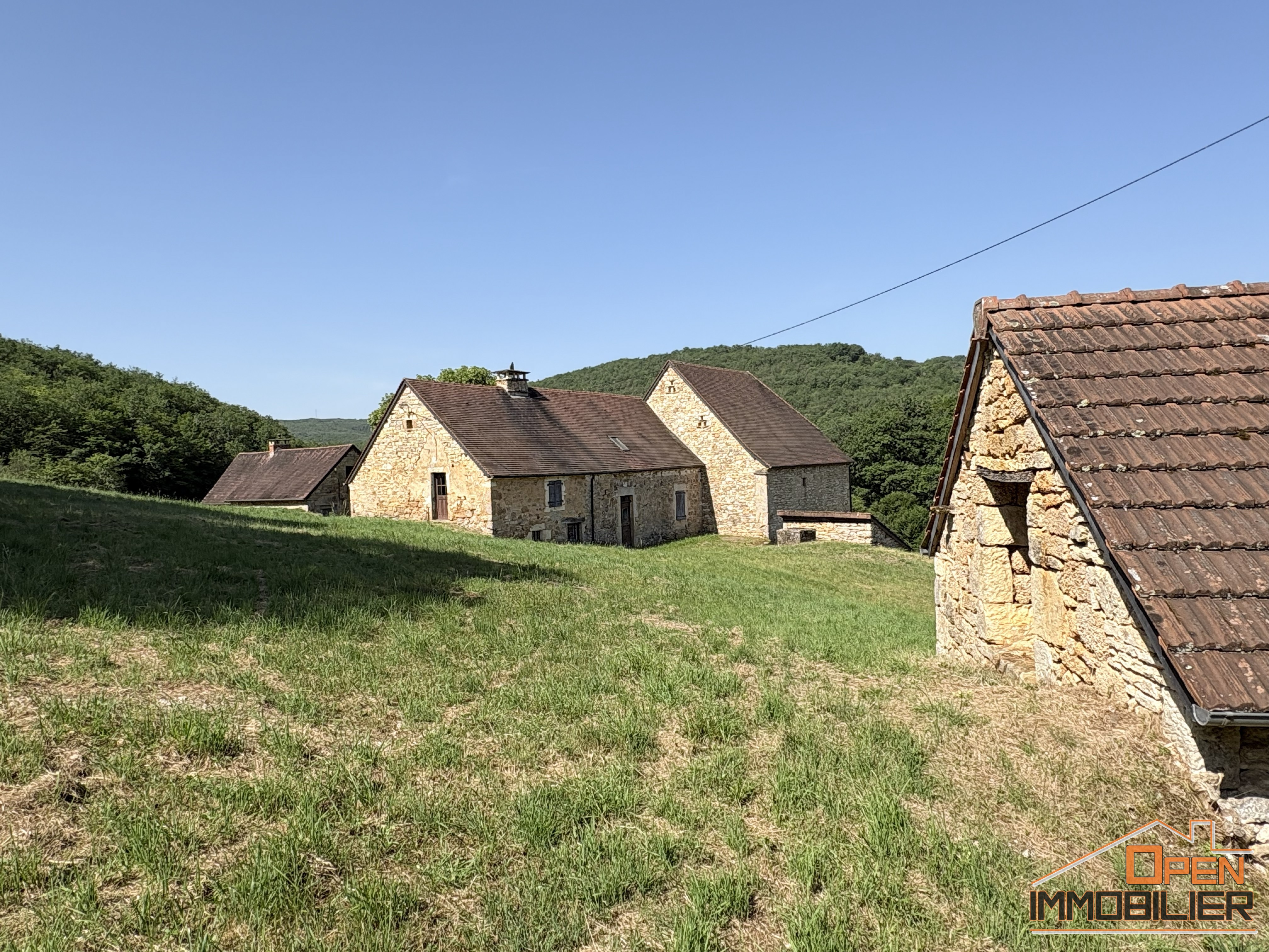 Photo 2 - Corps de ferme 170m²- dépendances 230m²- Terrain 9 490m²