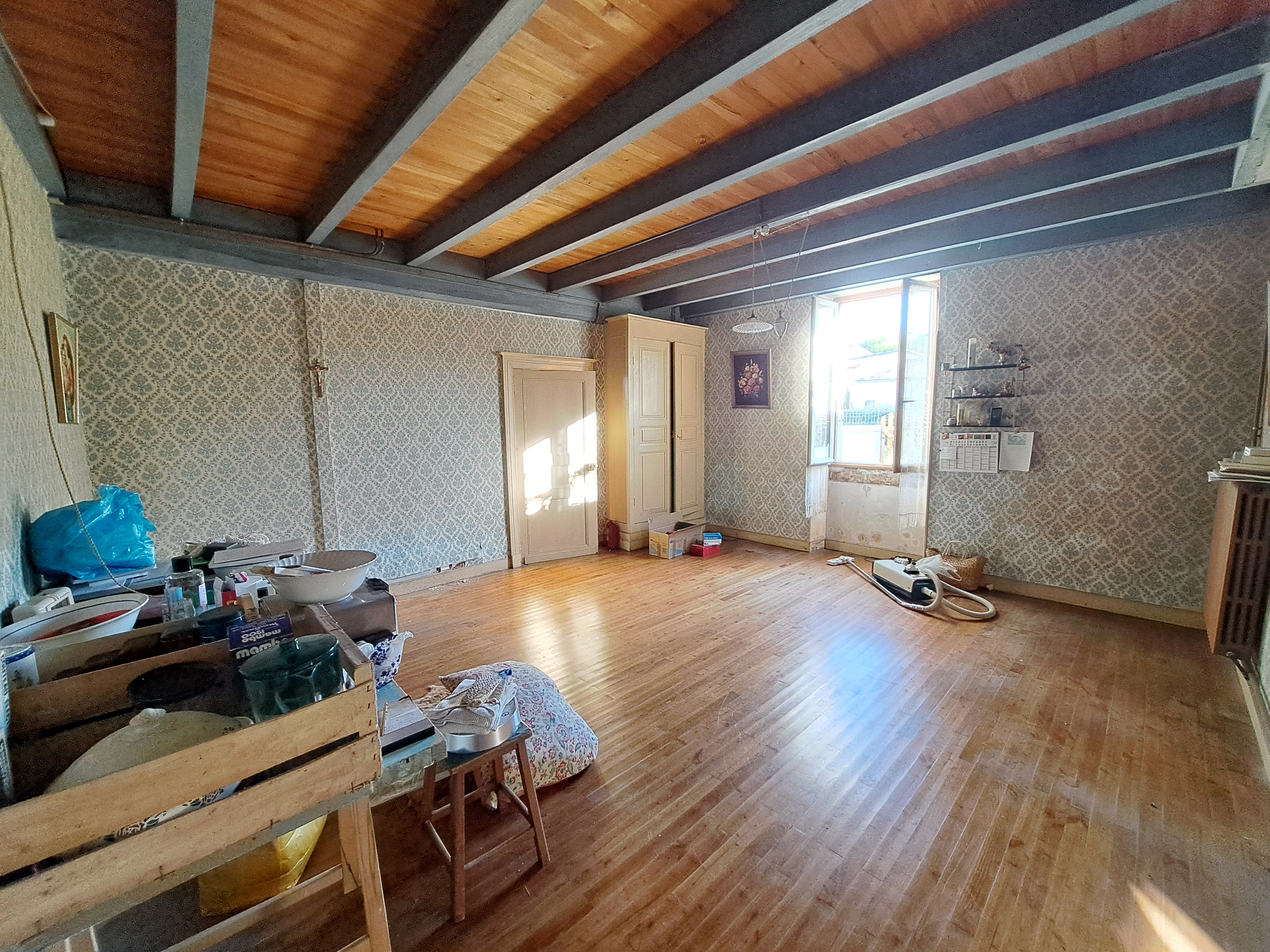 Photo 4 - Maison à rénover avec garage, atelier, jardin et terres – 152 m² – 6 pièces