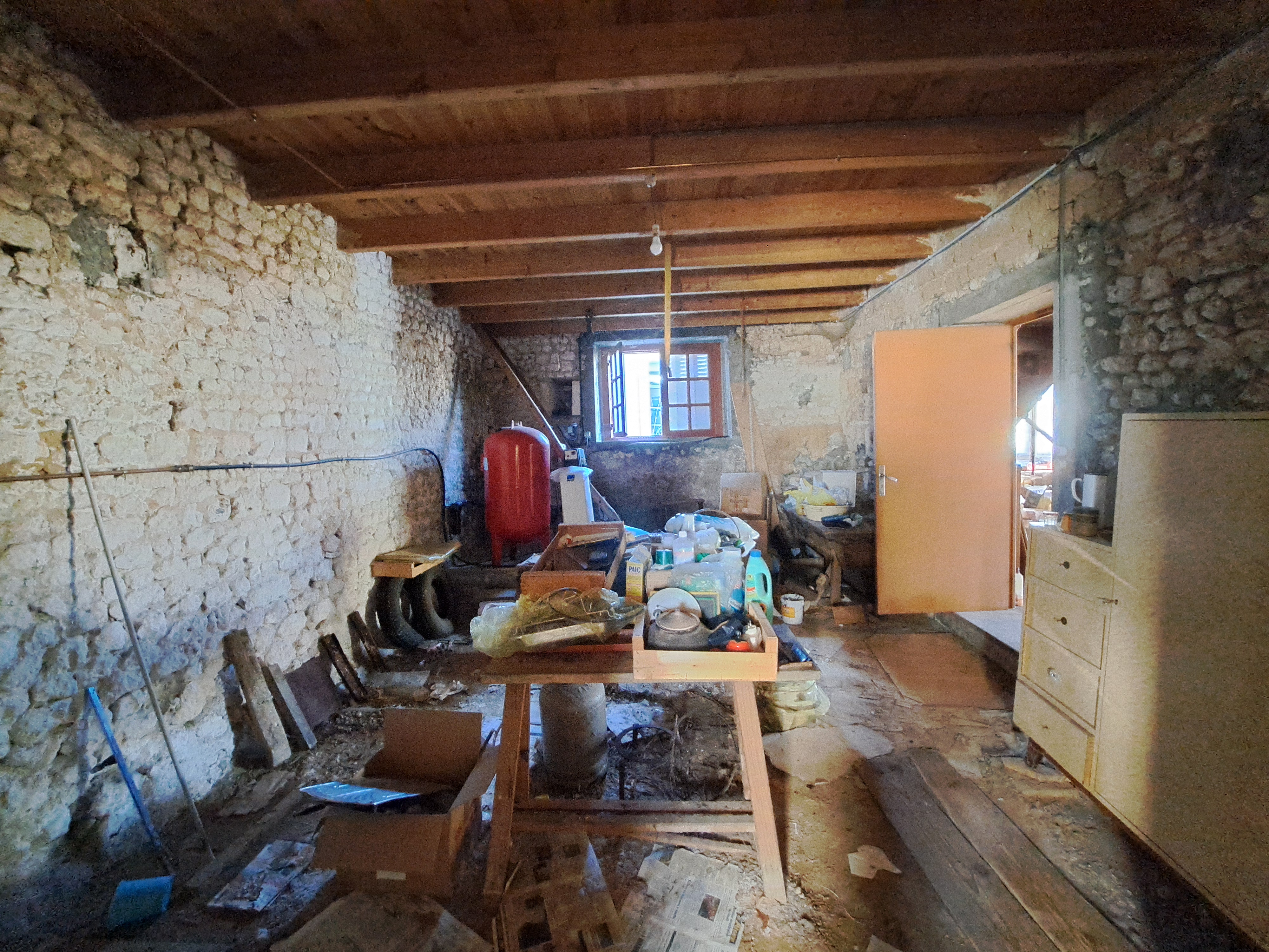 Photo 8 - Maison à rénover avec garage, atelier, jardin et terres – 152 m² – 6 pièces