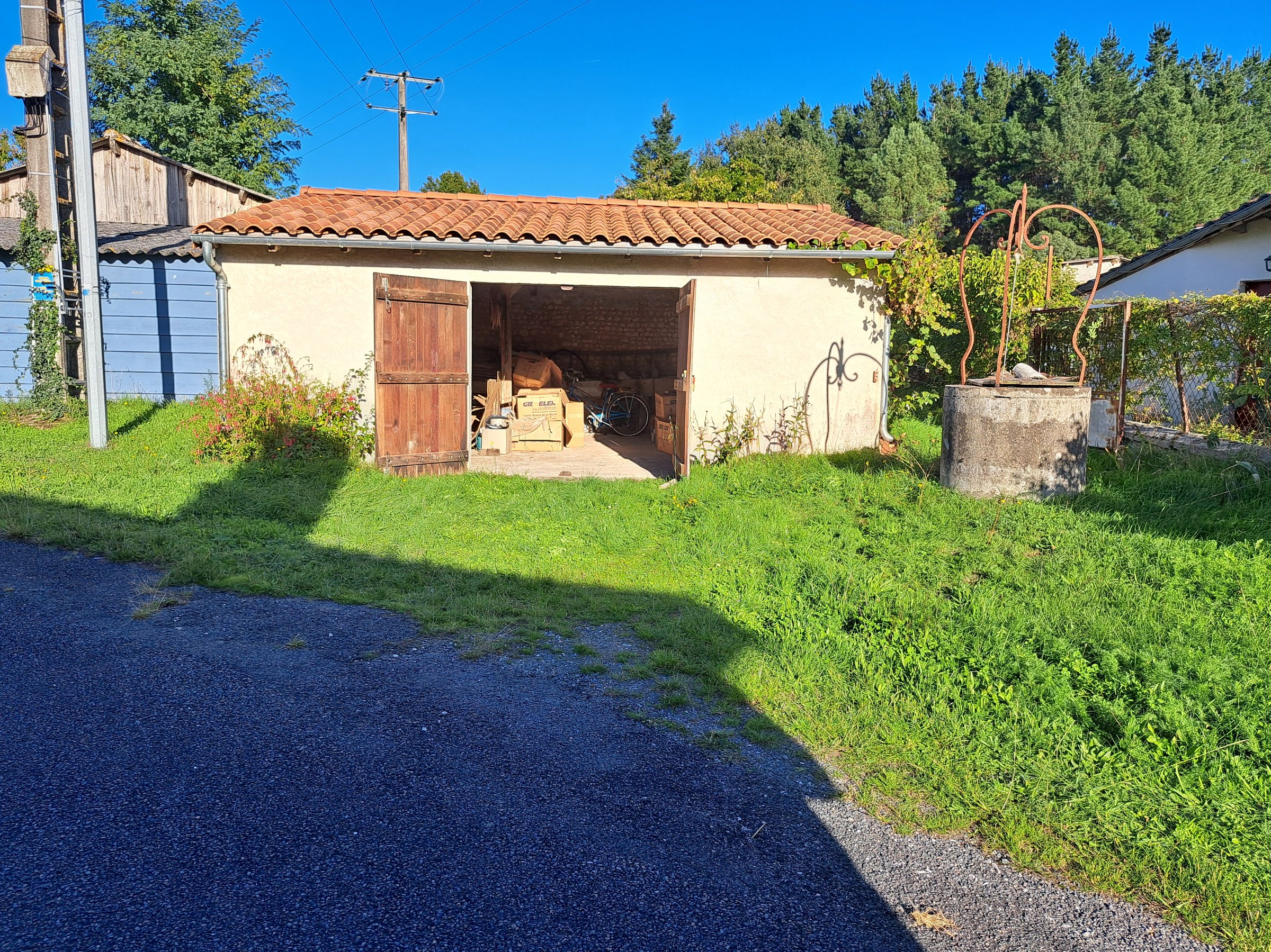 Photo 14 - Maison à rénover avec garage, atelier, jardin et terres – 152 m² – 6 pièces