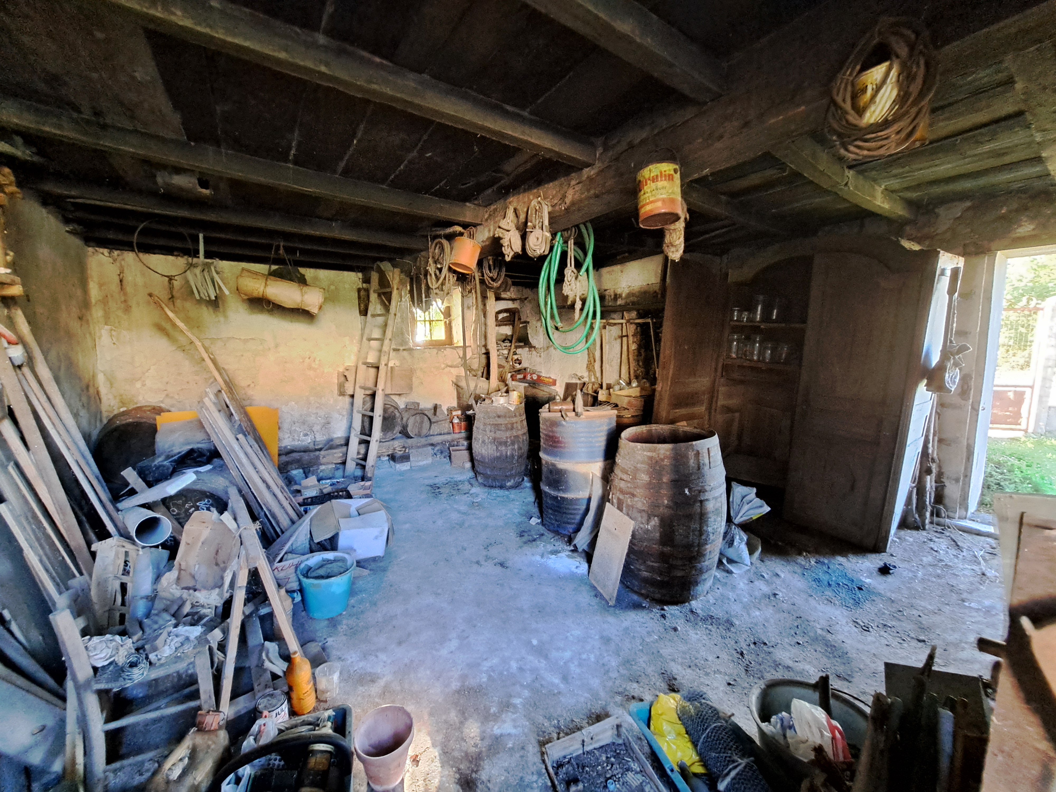 Photo 17 - Maison à rénover avec garage, atelier, jardin et terres – 152 m² – 6 pièces