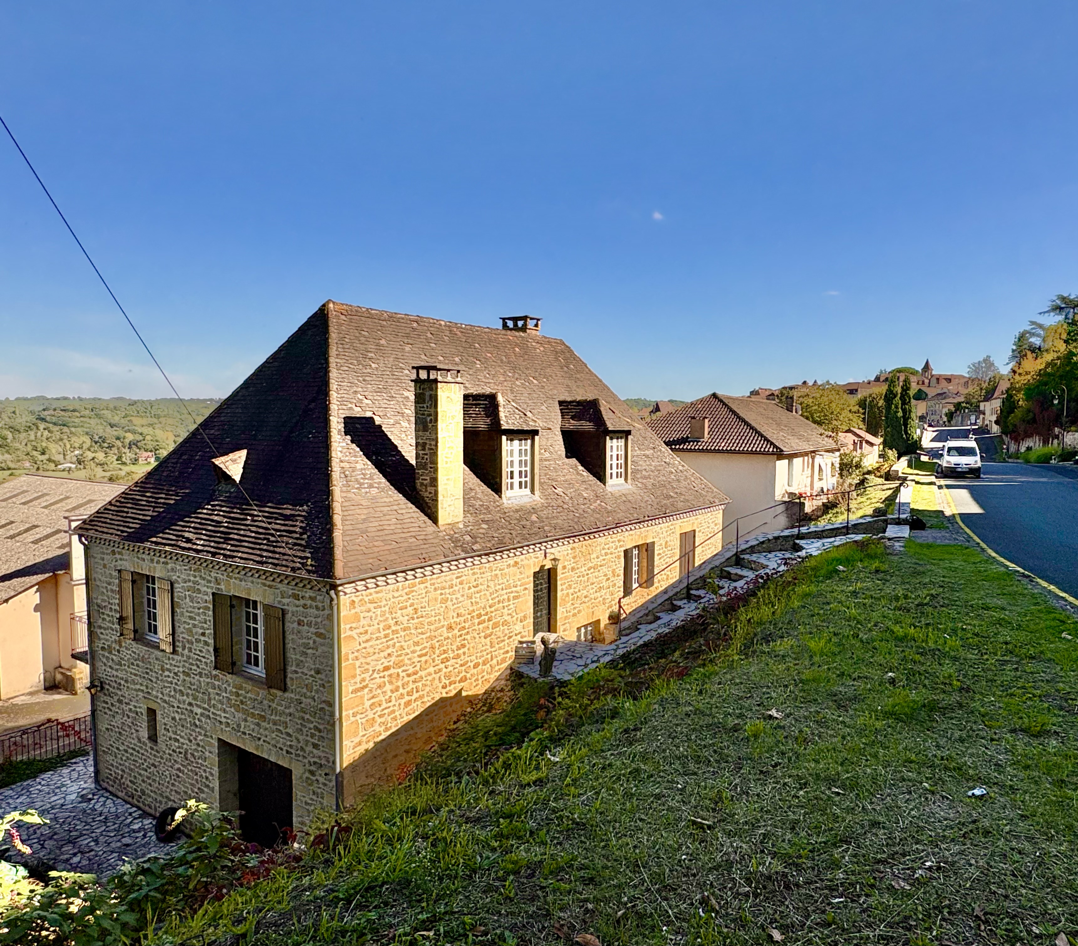 Photo 3 - Maison 180m² Belvès – Polyvalent Commerce/Habitat – Vue Périgord Noir